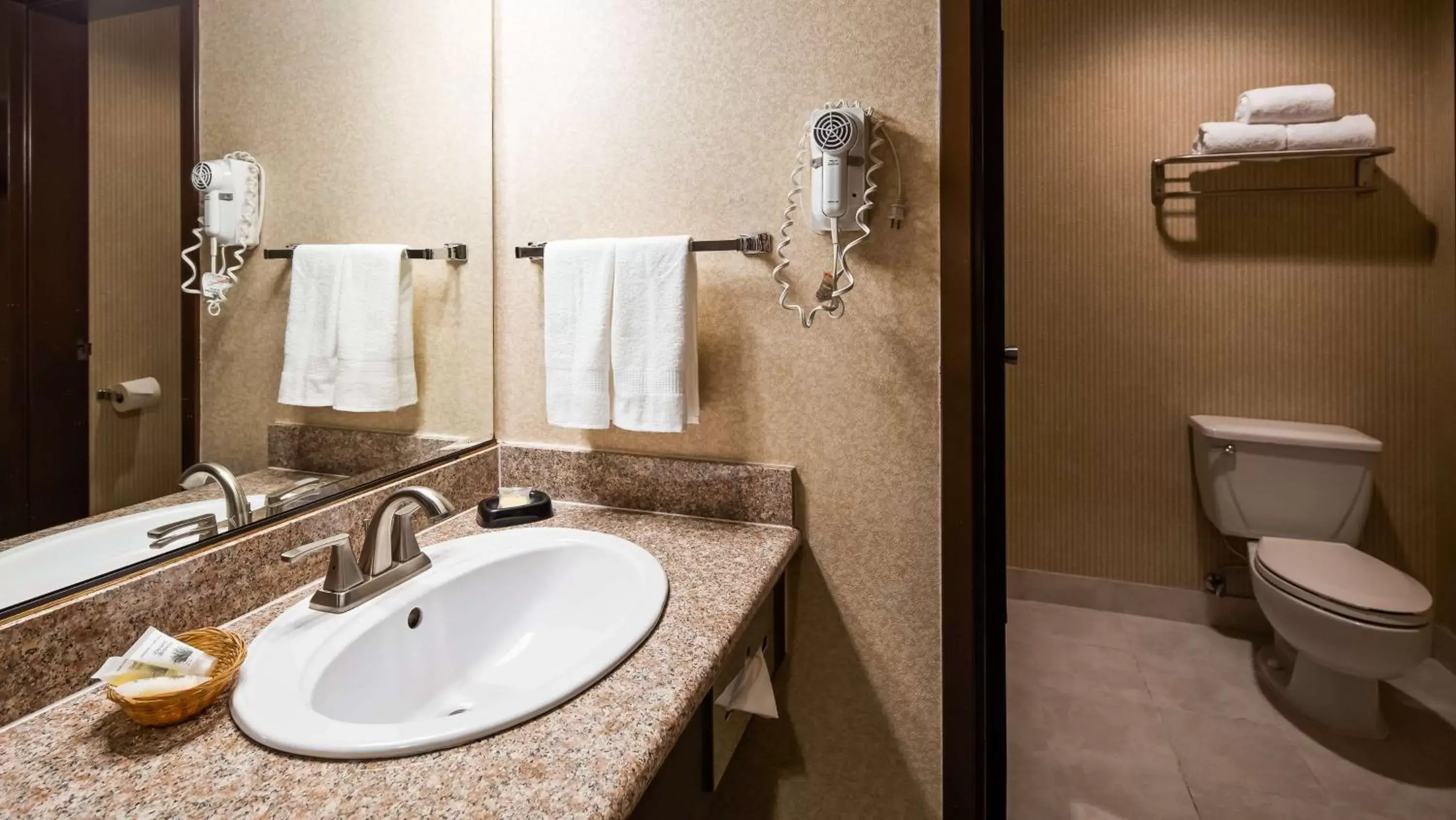 Bathroom in SureStay Plus Hotel by Best Western Reno Airport