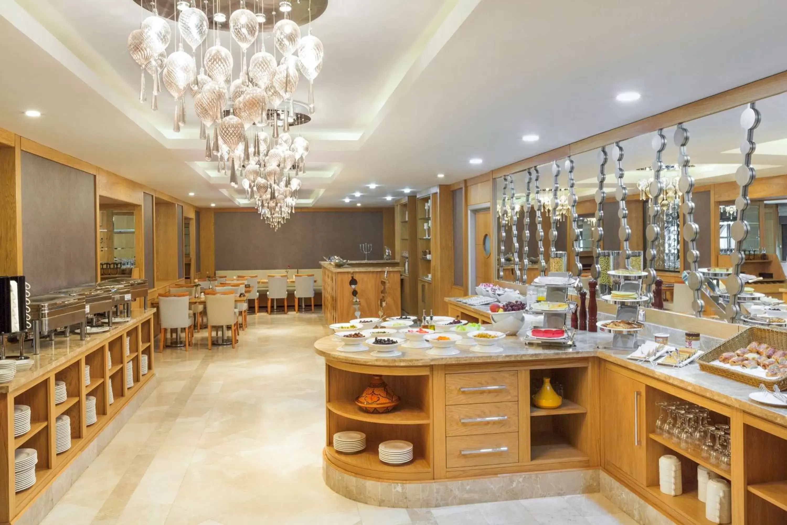 Restaurant/Places to Eat in Hotel Setif Plus Restaurant/Places to Eat in Hotel Setif Plus