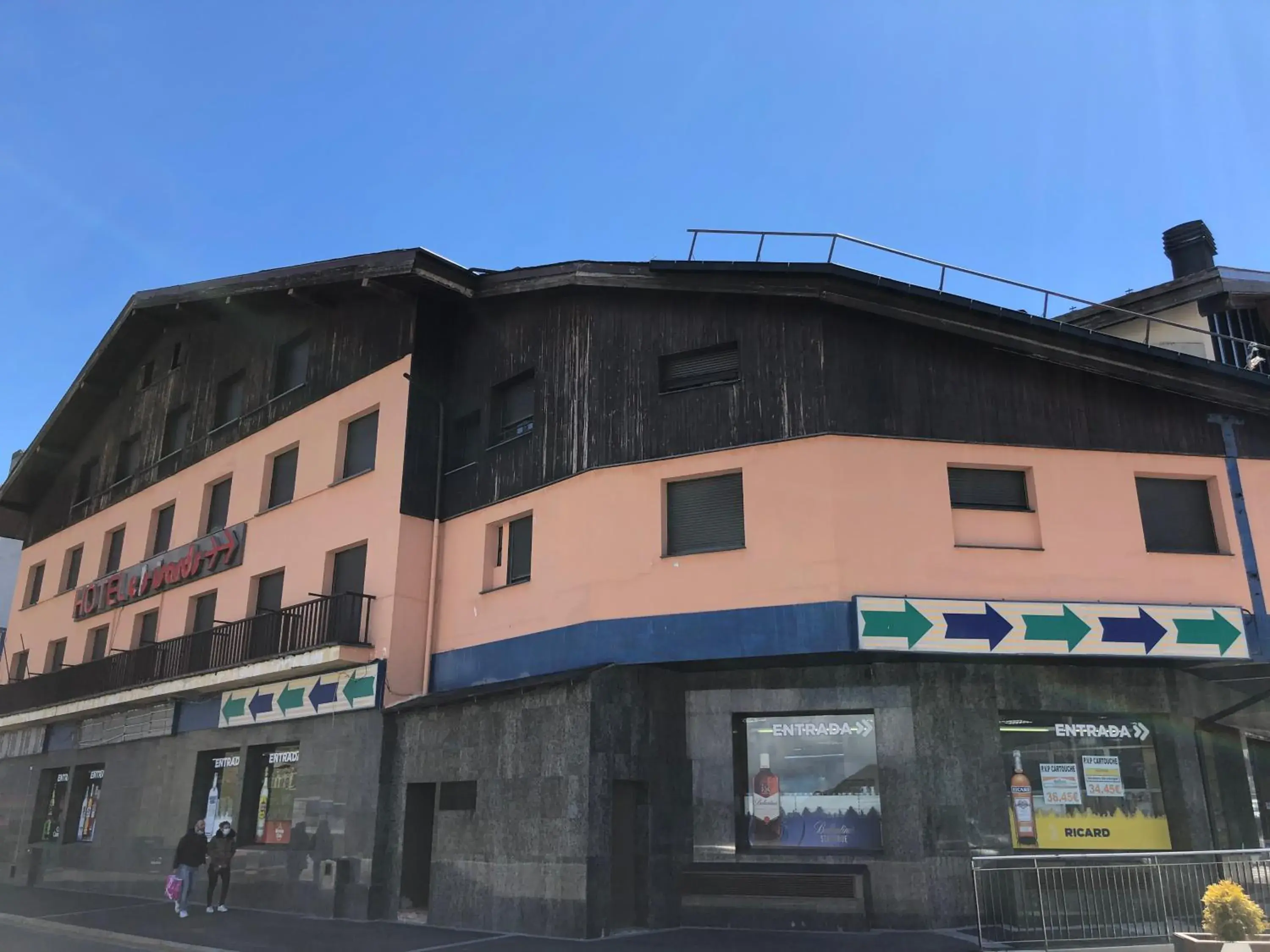 Property building in Hotel Refugi dels Isards Property building in Hotel Refugi dels Isards