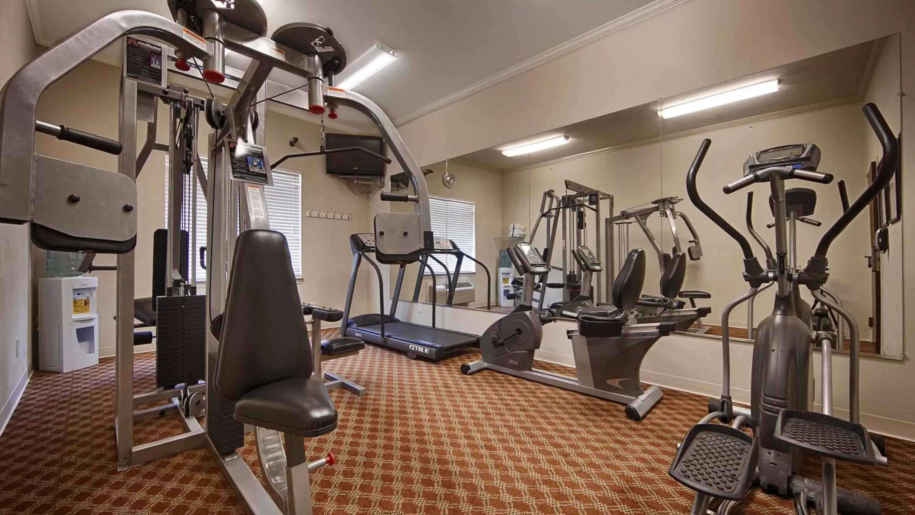 Fitness centre/facilities, Fitness Center/Facilities in Best Western Limestone Inn and Suites