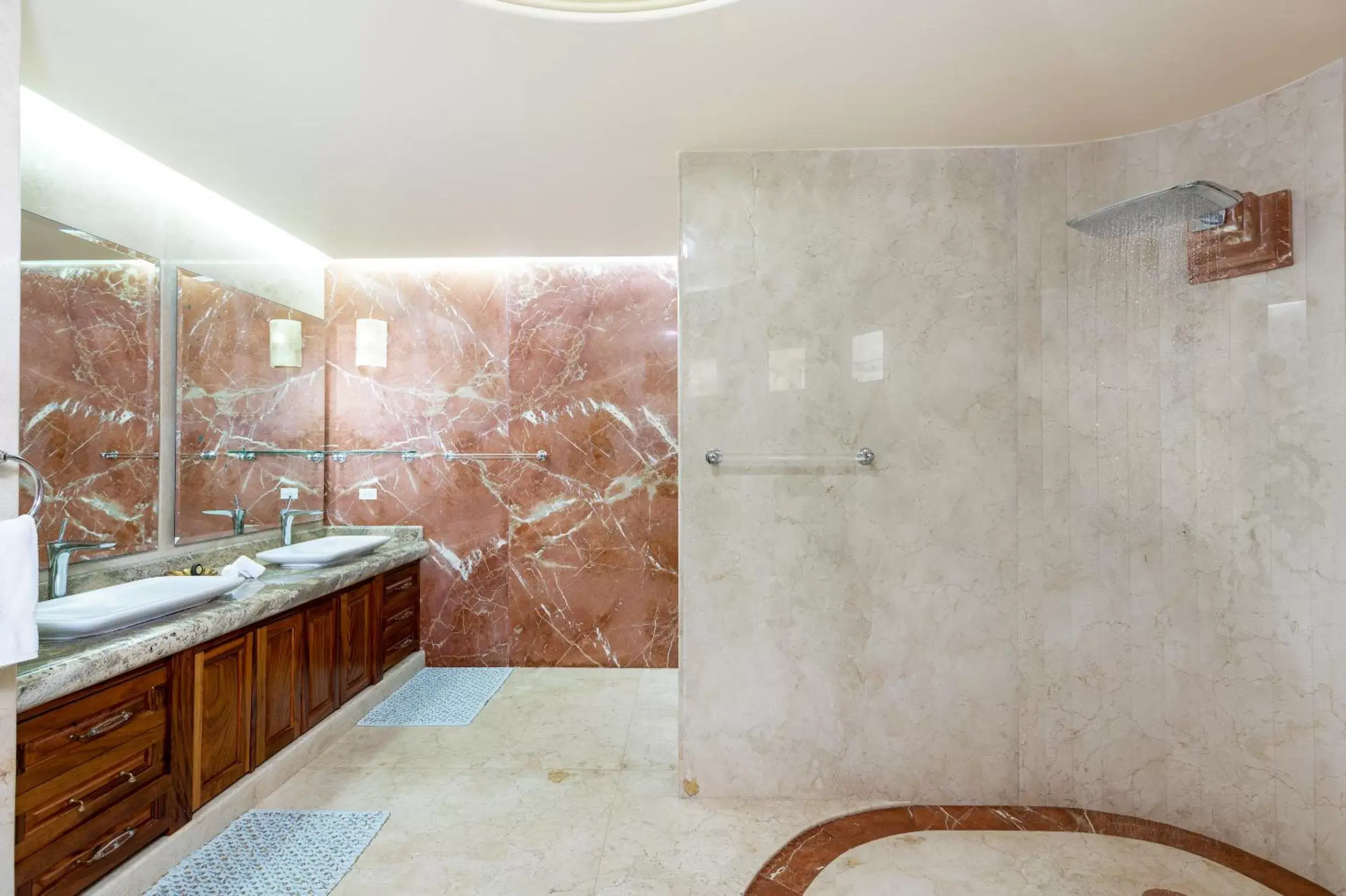 Bathroom in South Shore Villa Armonia Luxury Boutique