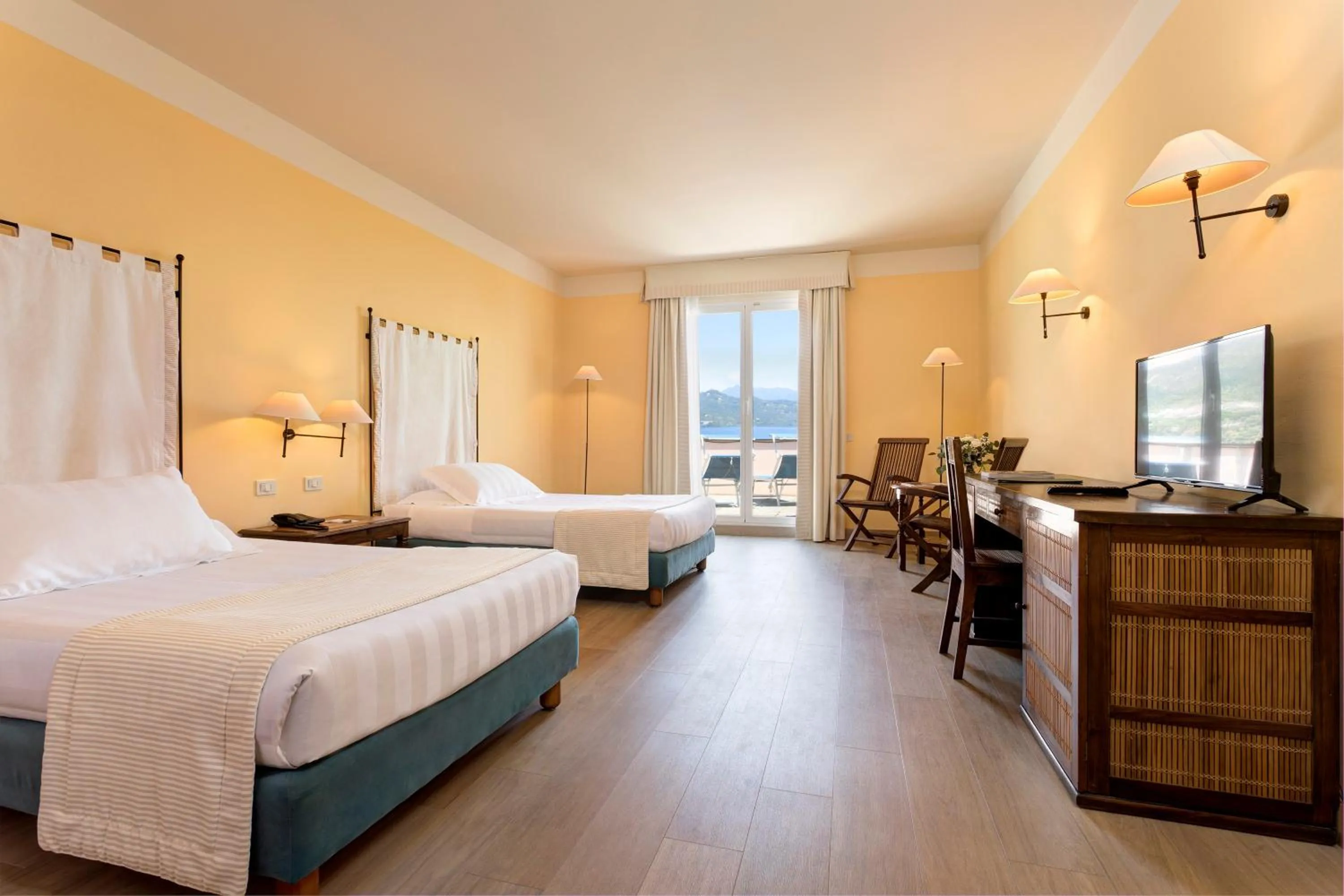 Bed in Hotel Punta San Martino