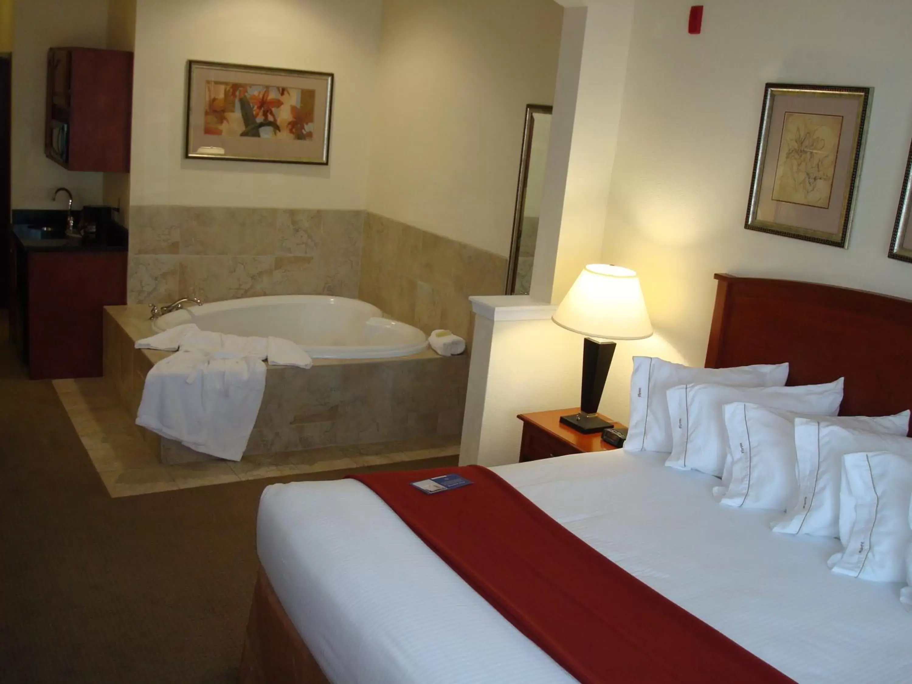 Floor plan, Bed in Holiday Inn Express Hotel & Suites Decatur, TX, an IHG Hotel