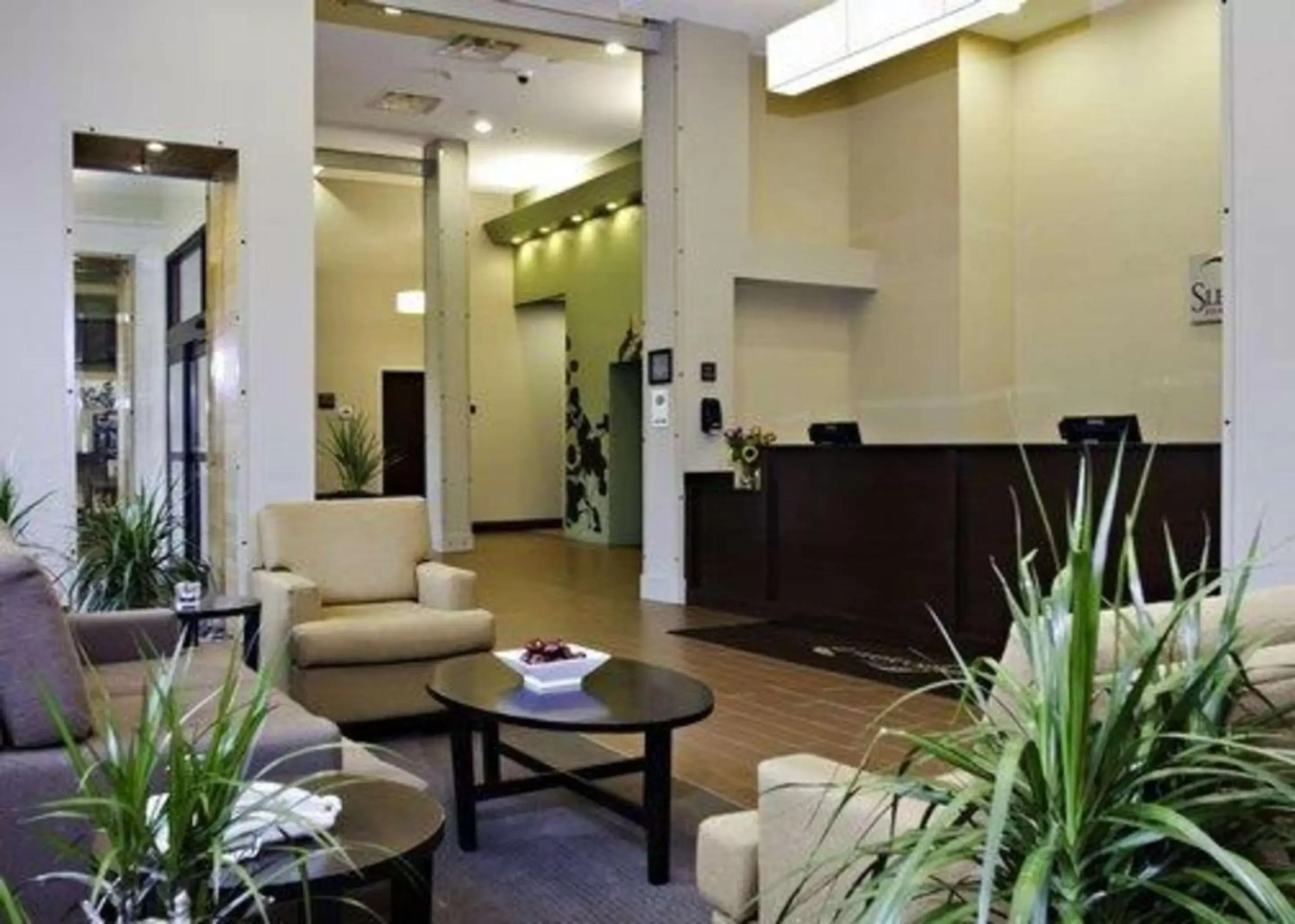 Lobby or reception, Lobby/Reception in Sleep Inn & Suites Downtown Inner Harbor