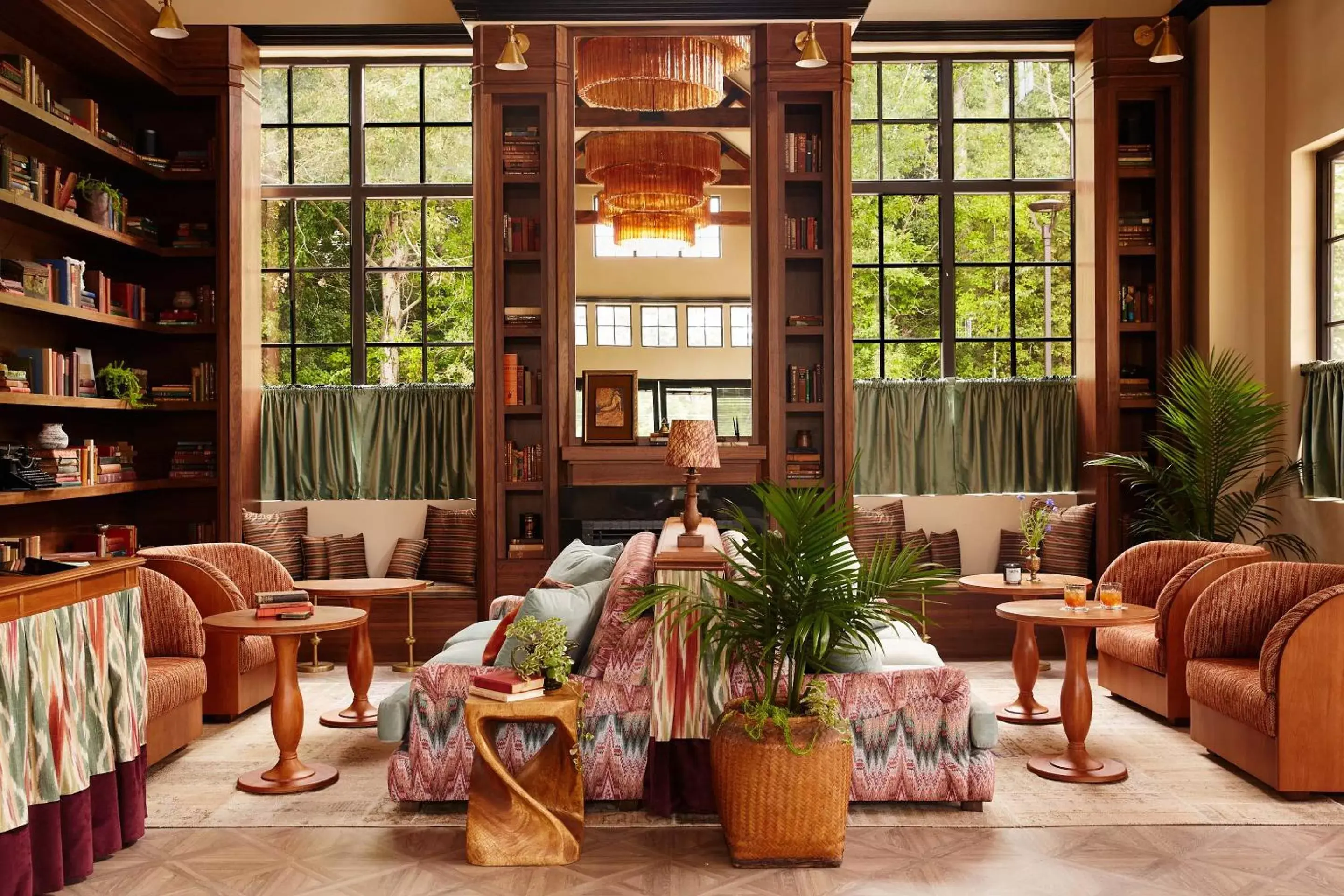 Communal lounge/ TV room in Life House, Berkshires