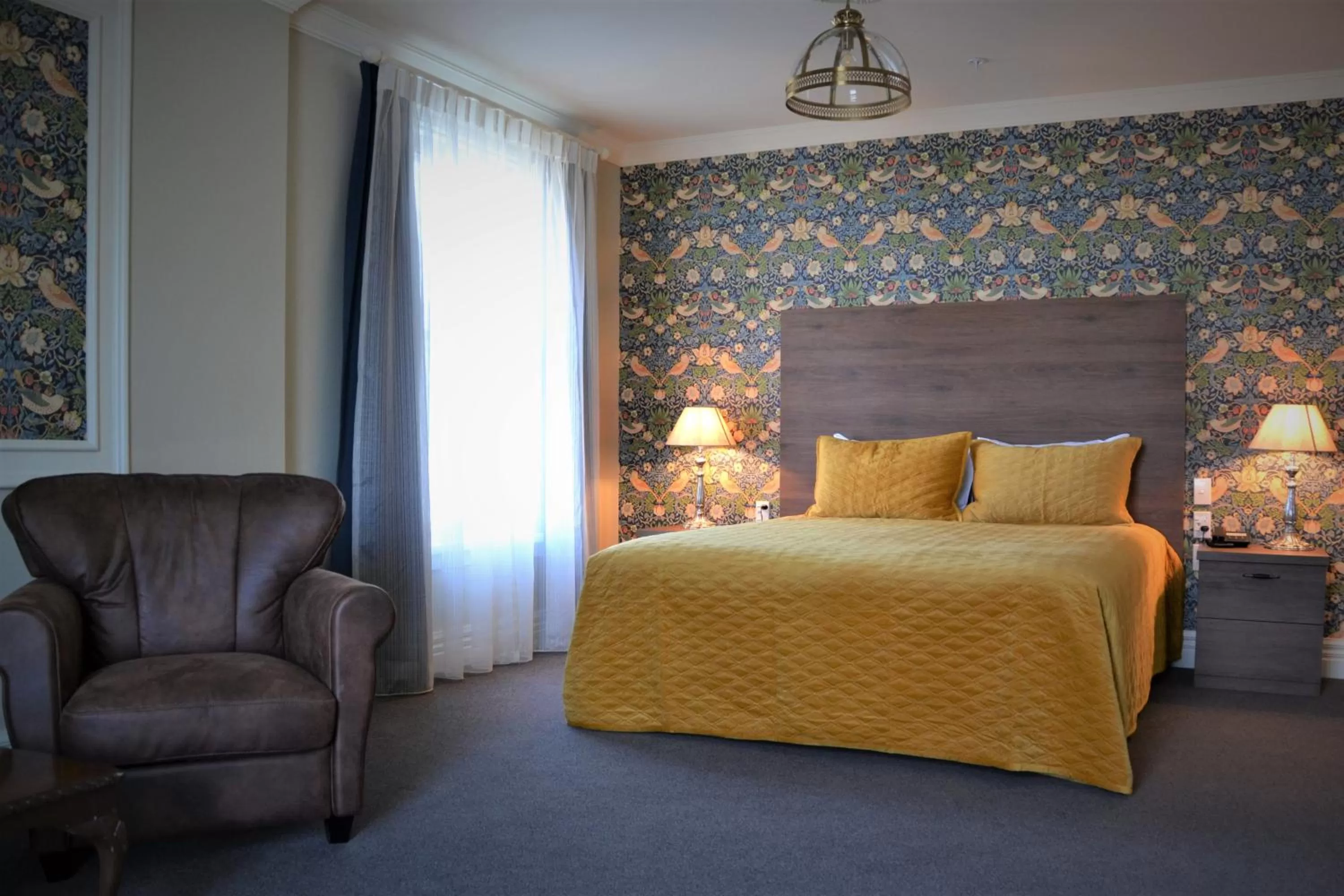 Bedroom, Bed in Brydone Hotel Oamaru