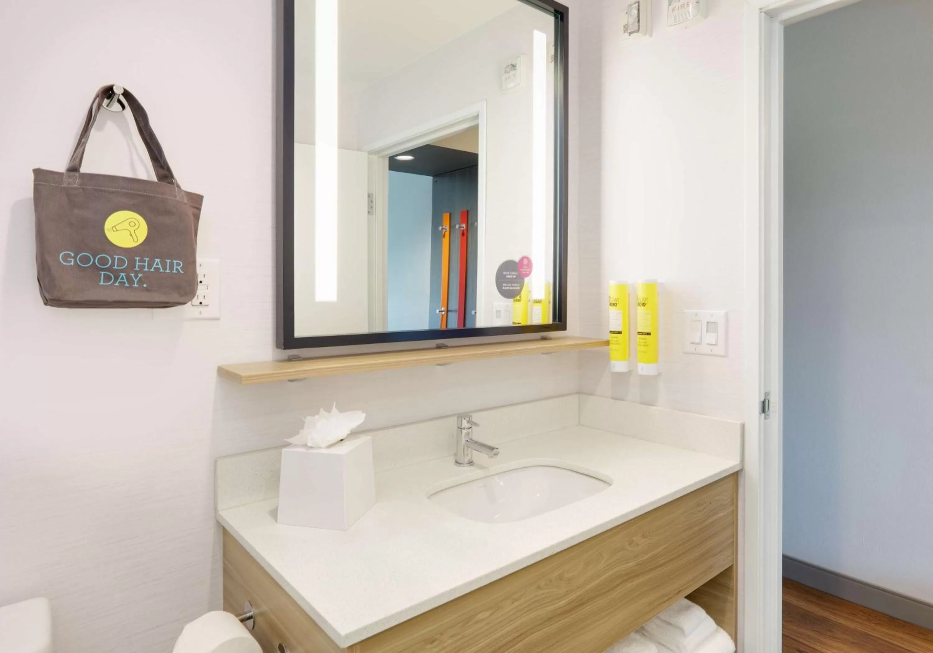 Bathroom in Tru By Hilton Euless Dfw West, Tx