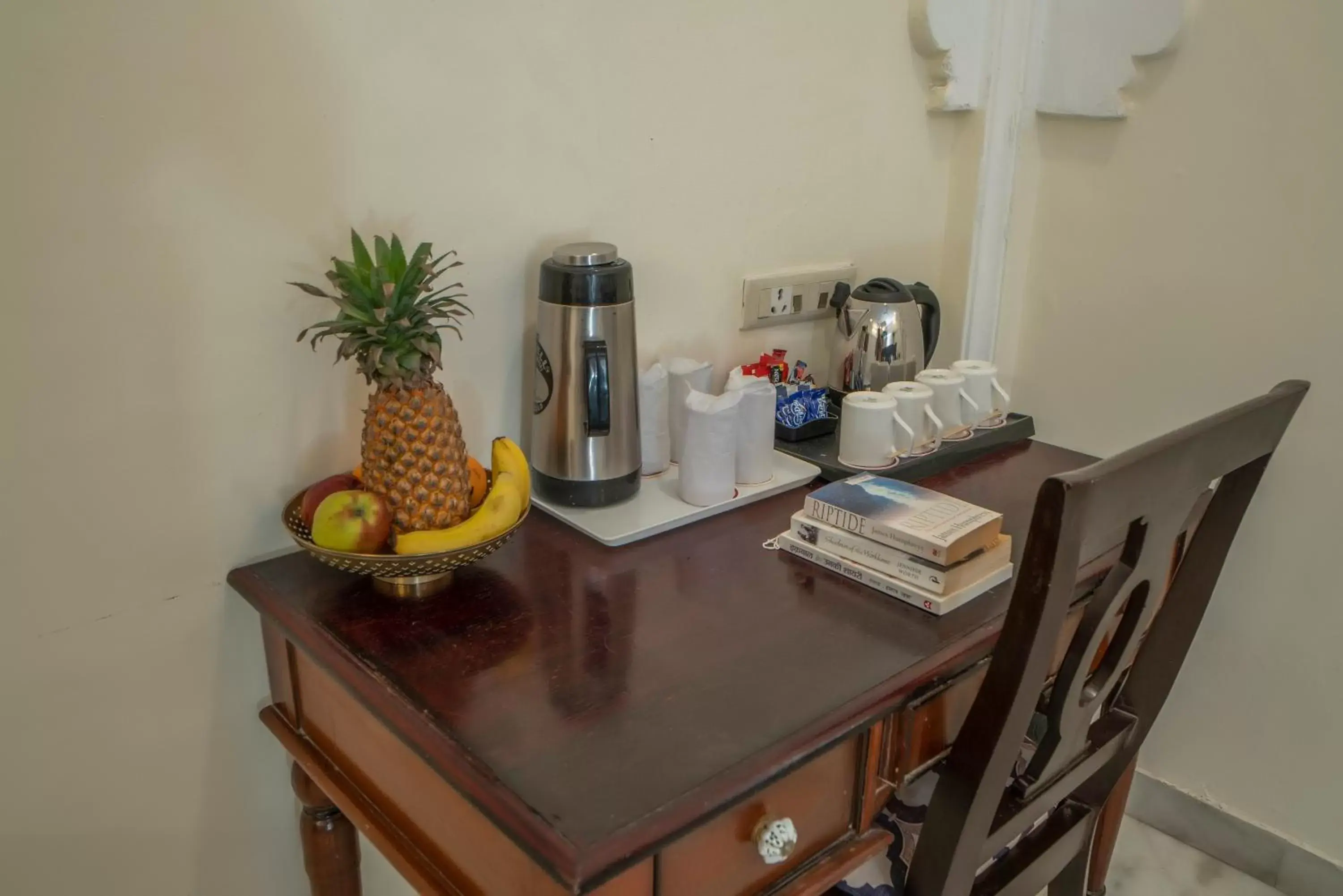 Coffee/tea facilities in Swaroop Vilas - Lake Facing Boutique Hotel