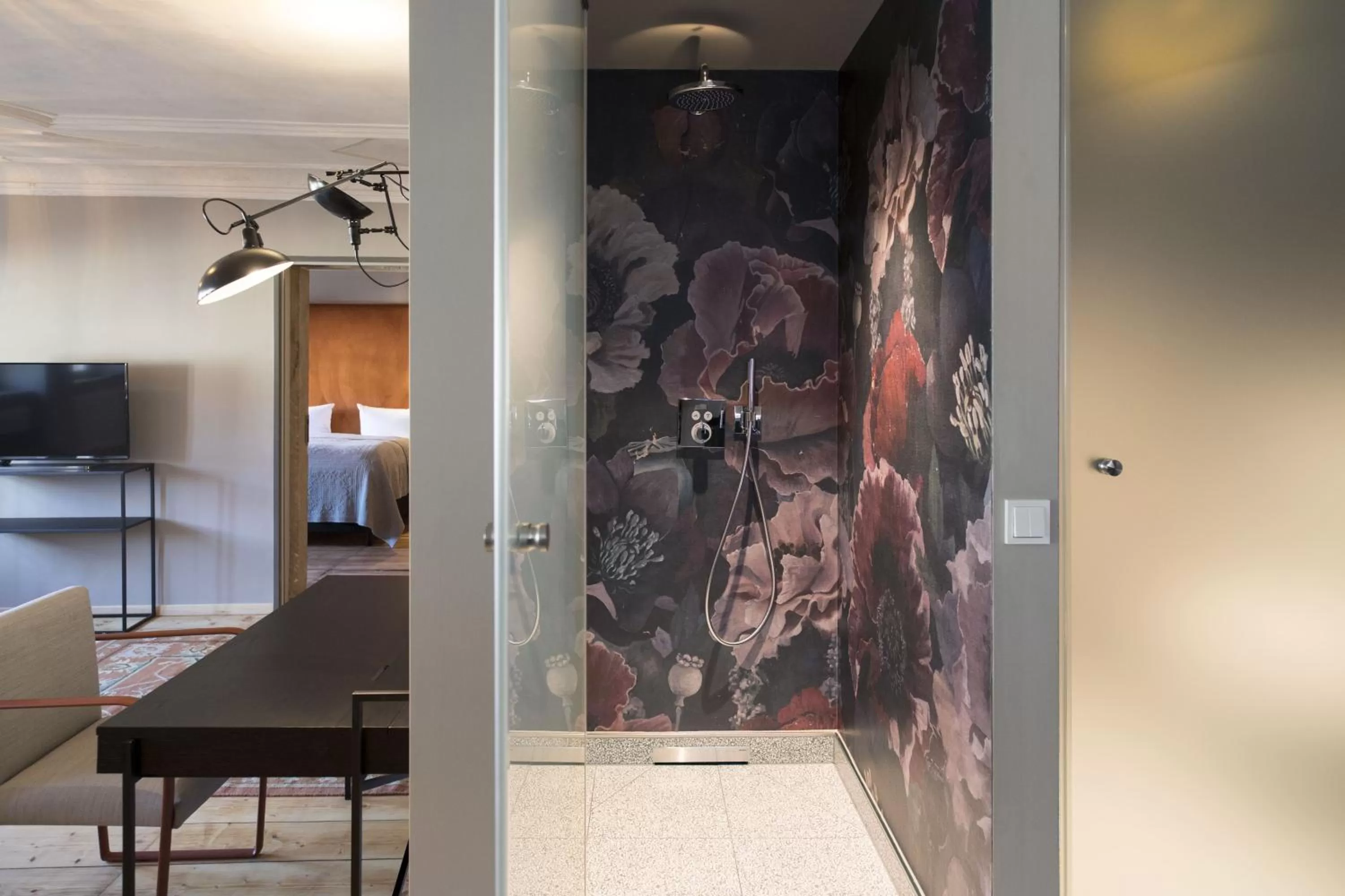 Decorative detail in Hotel Sonne