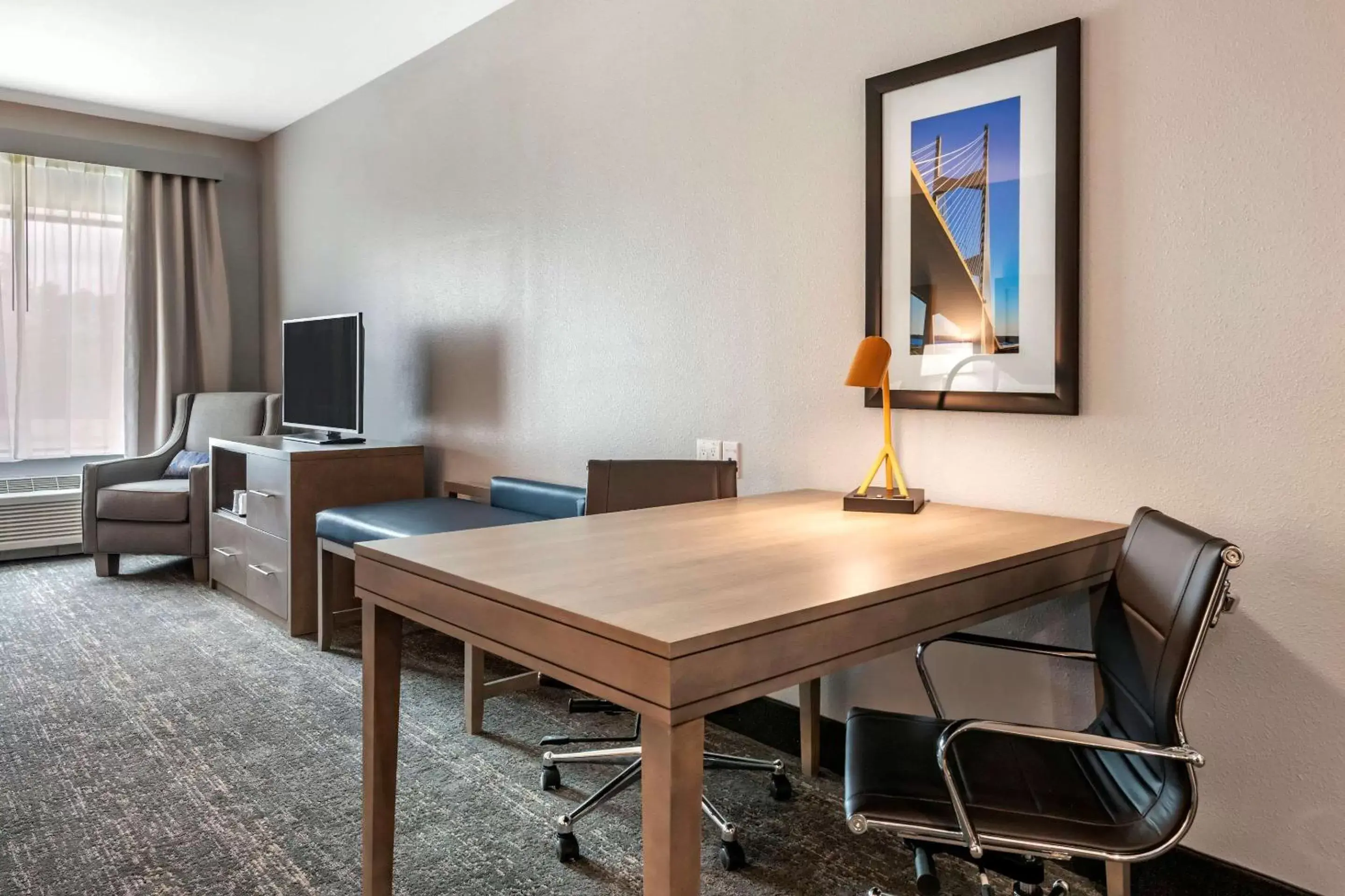 Photo of the whole room, TV/Entertainment Center in Comfort Inn & Suites Jacksonville - Orange Park