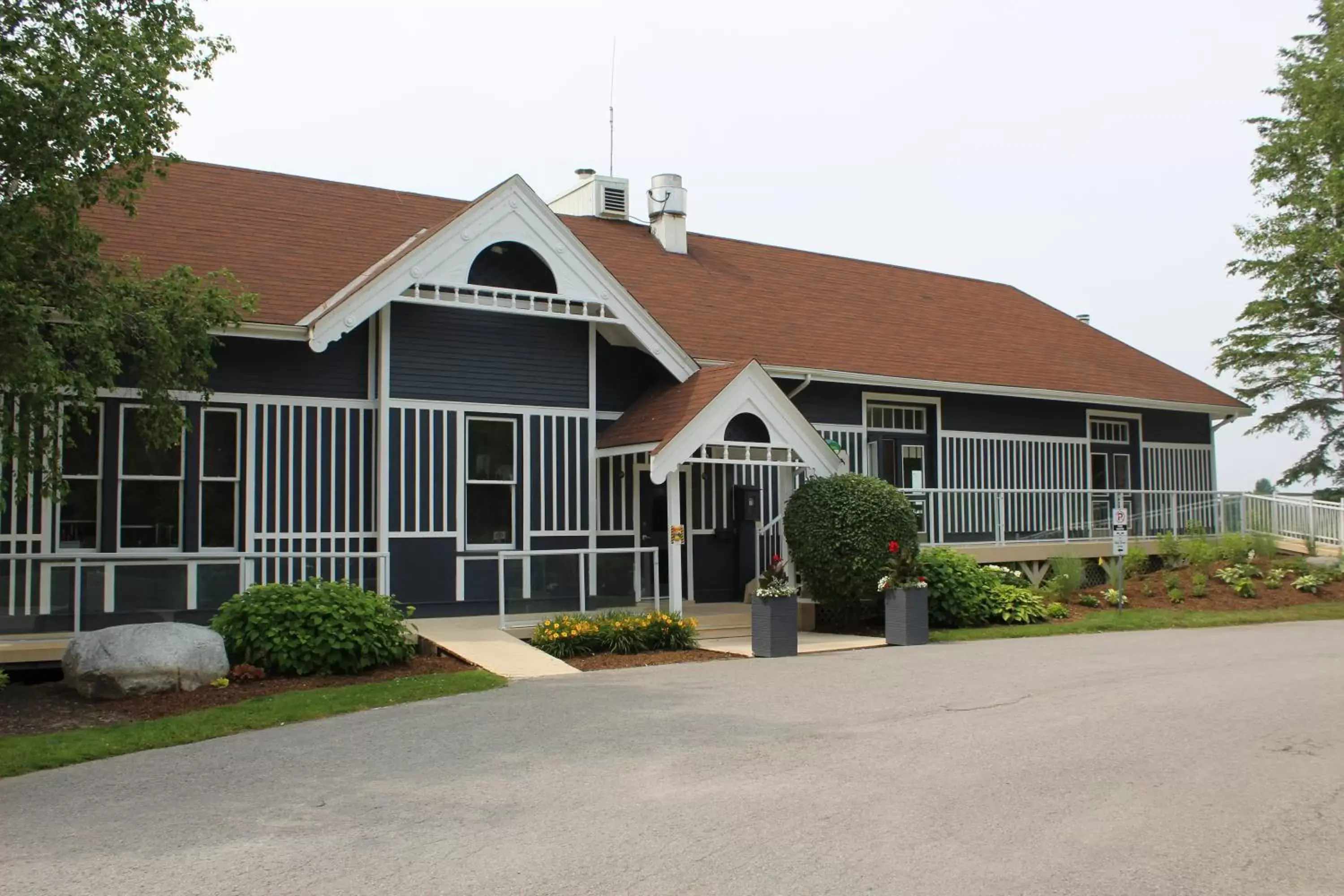 Facade/entrance, Property Building in Living Stone Golf Resort