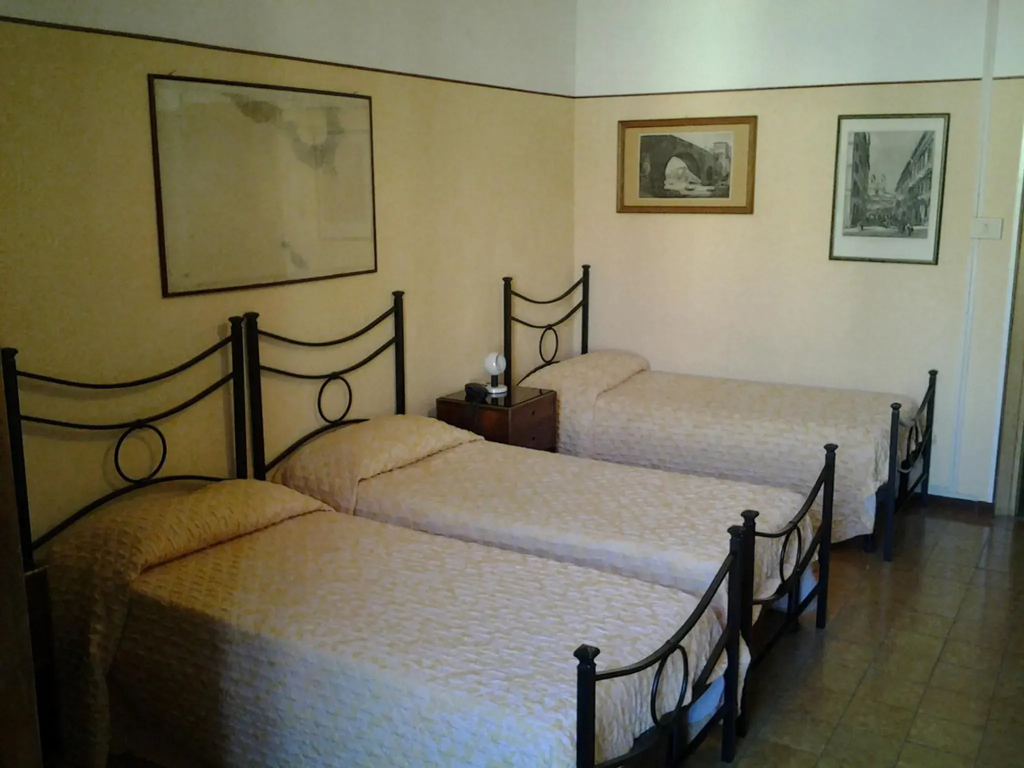 Photo of the whole room, Bed in Hotel Touring Photo of the whole room, Bed in Hotel Touring