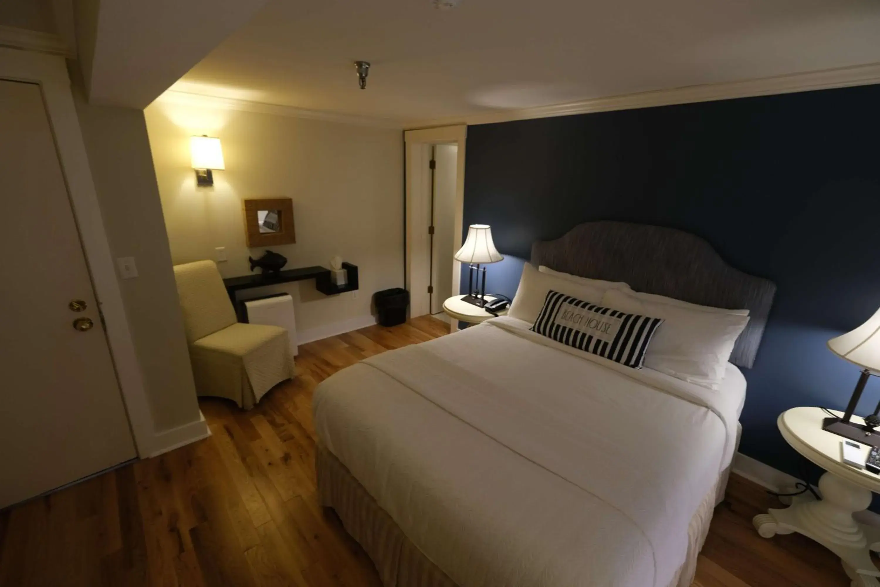 Bedroom, Bed in The Beach House Inn