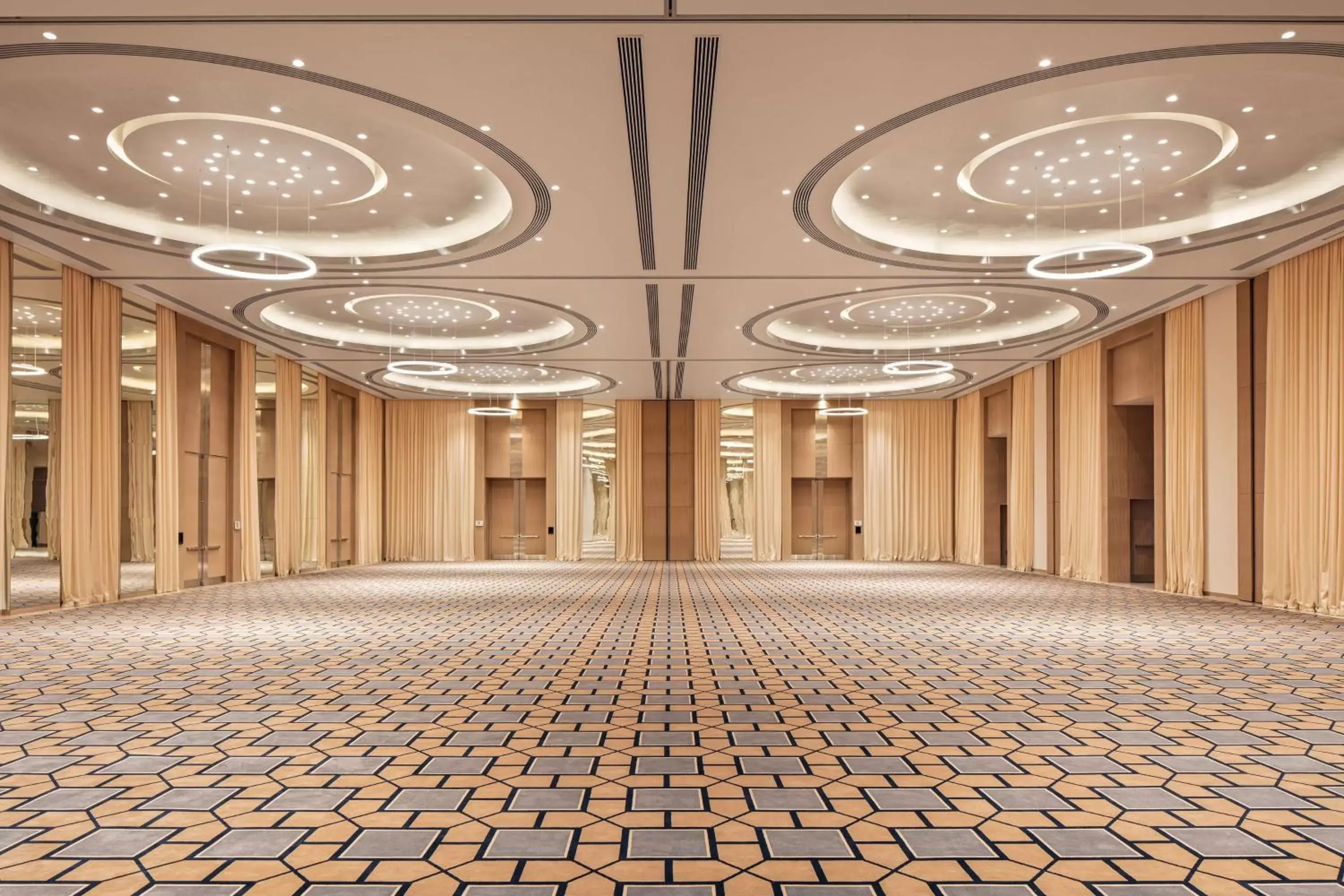 Meeting/conference room, Banquet Facilities in Doubletree By Hilton Fujairah City