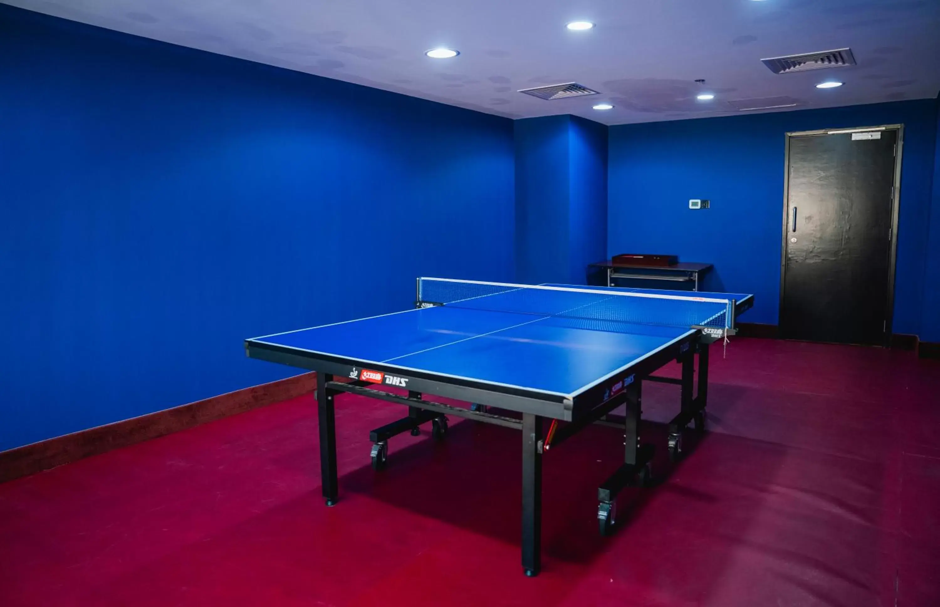 Tennis court, Table Tennis in Best Western Premier Muscat