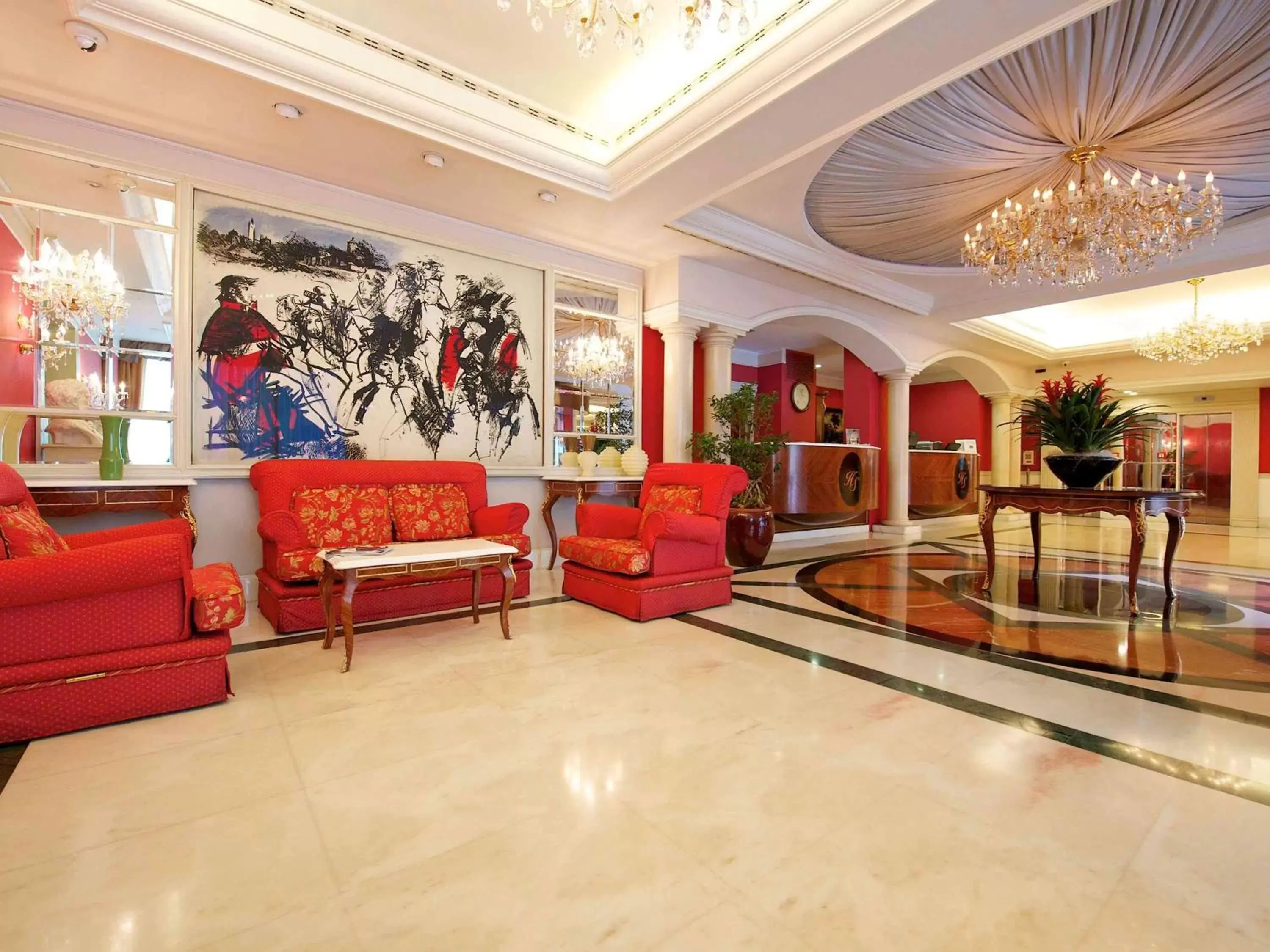 Property building, Lobby/Reception in Mercure Parma Stendhal