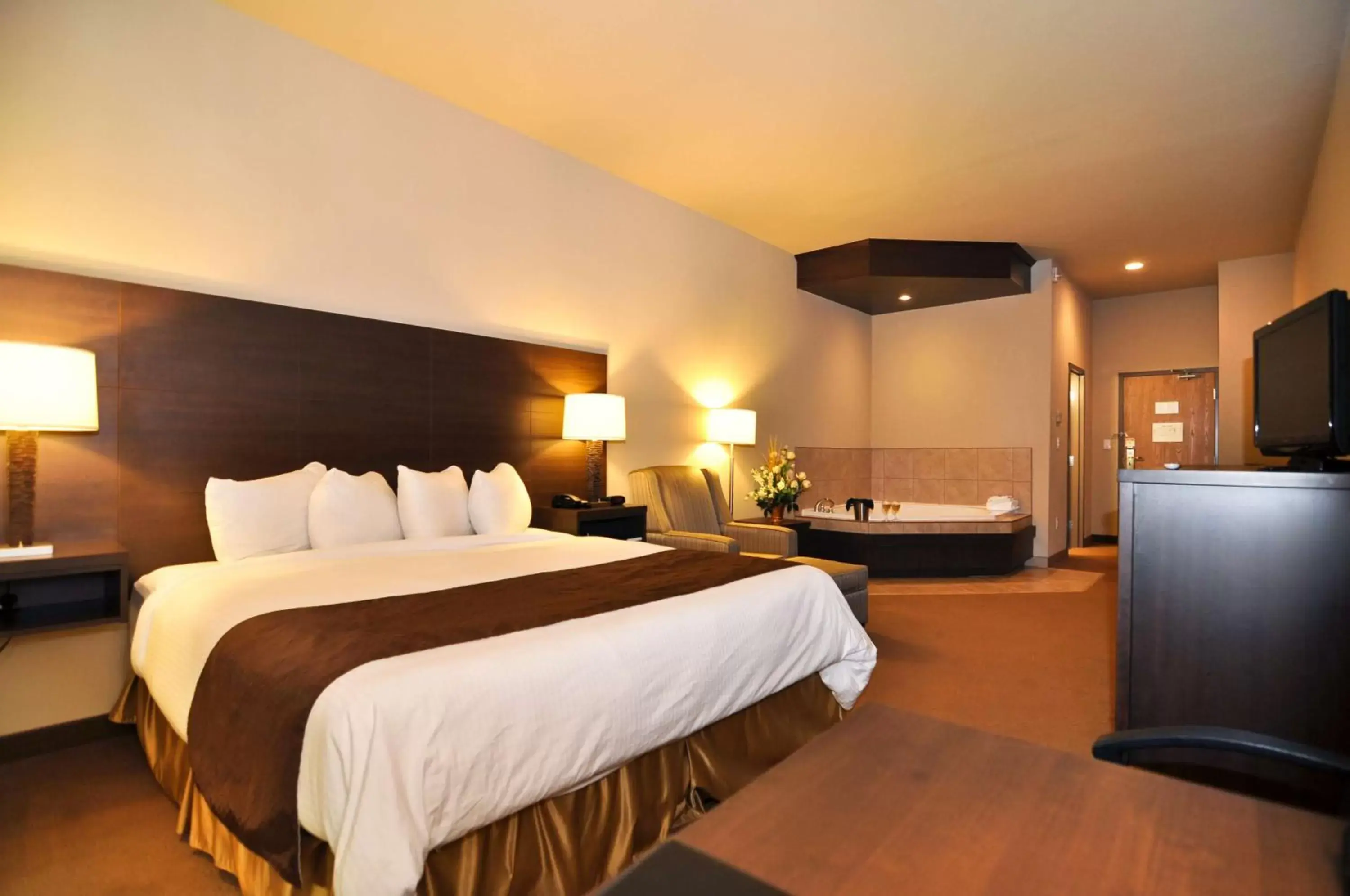 Photo of the whole room, Bed in BEST WESTERN PLUS Saint John Hotel & Suites