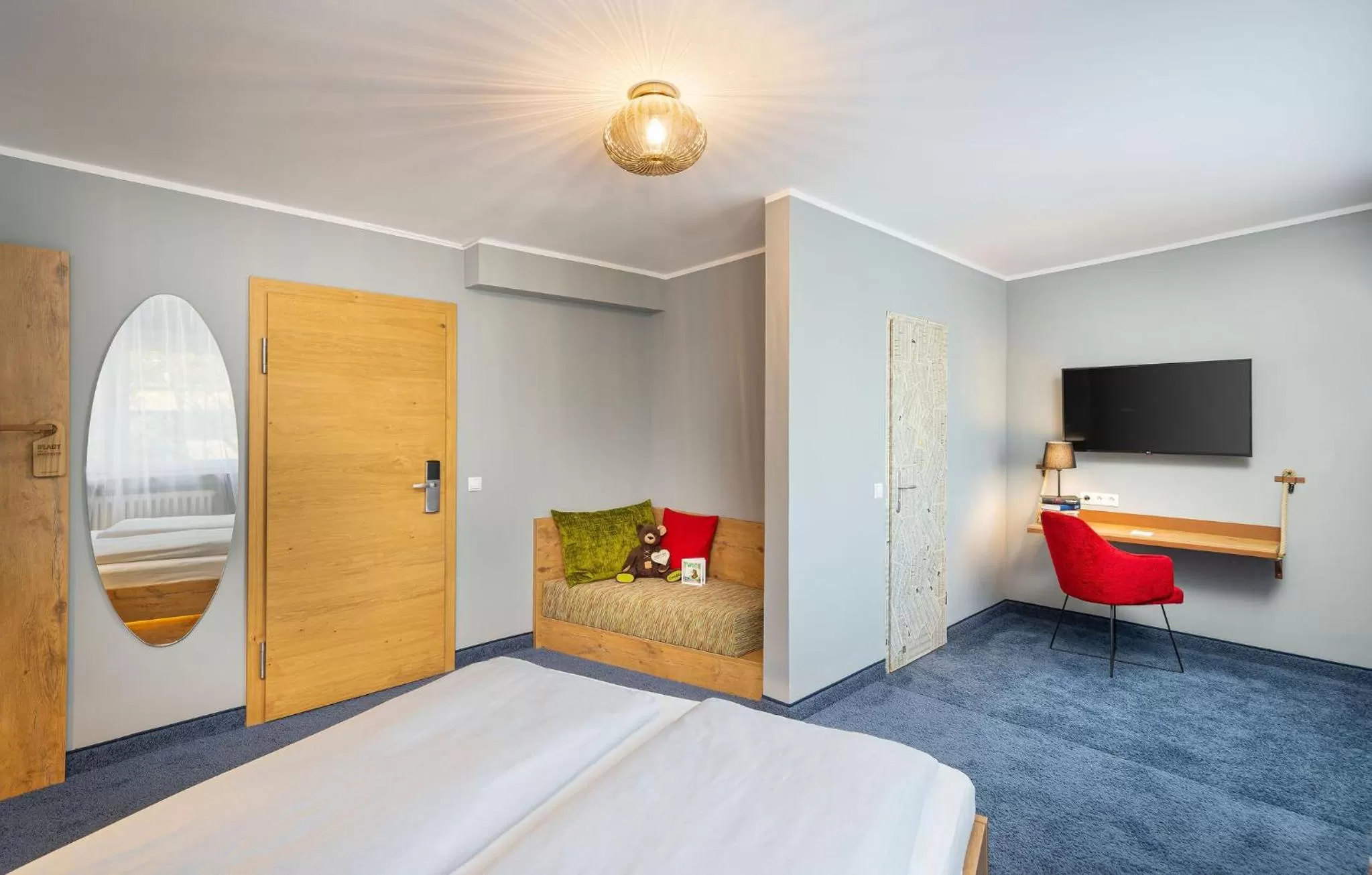 Photo of the whole room, Bed in tinyTwice Hotel Bonn