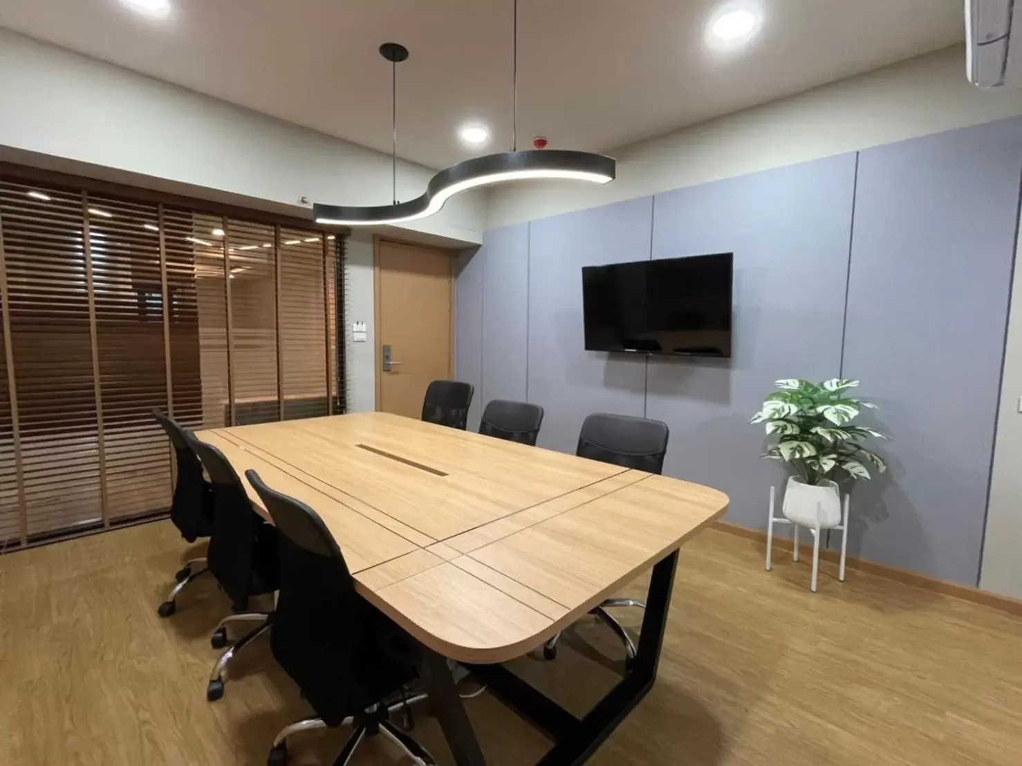 Meeting/conference room in The Neuf@Ratchada Meeting/conference room in The Neuf@Ratchada