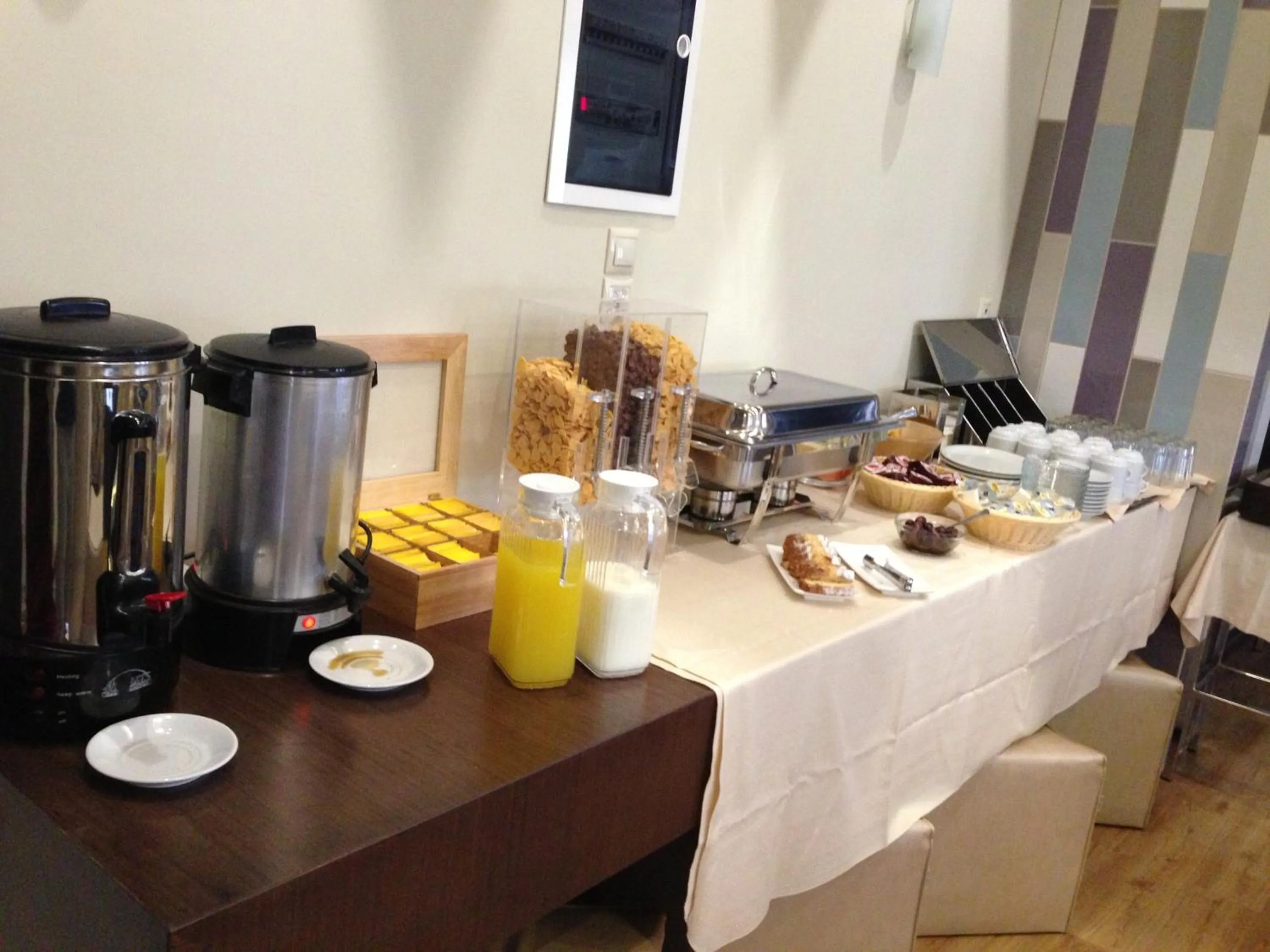 Food and drinks in Cosmopolit