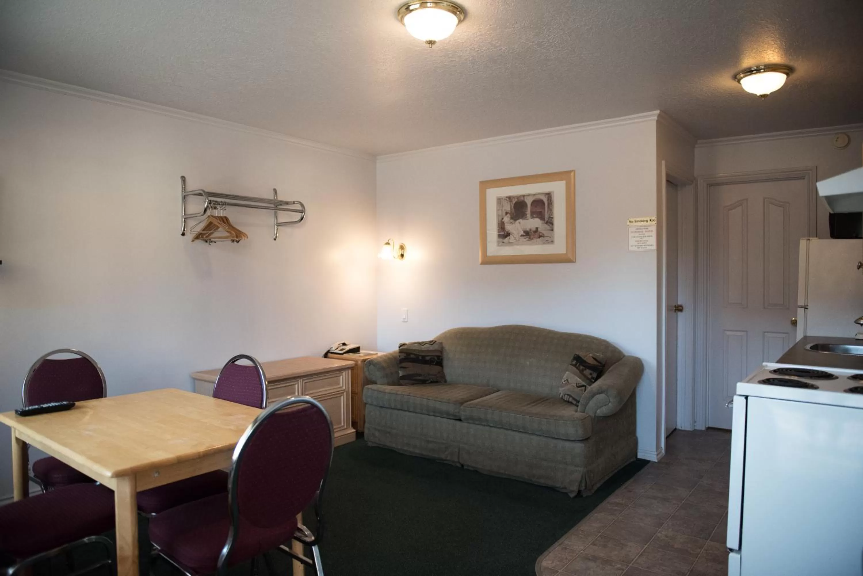 Seating Area in Radium Park Lodge