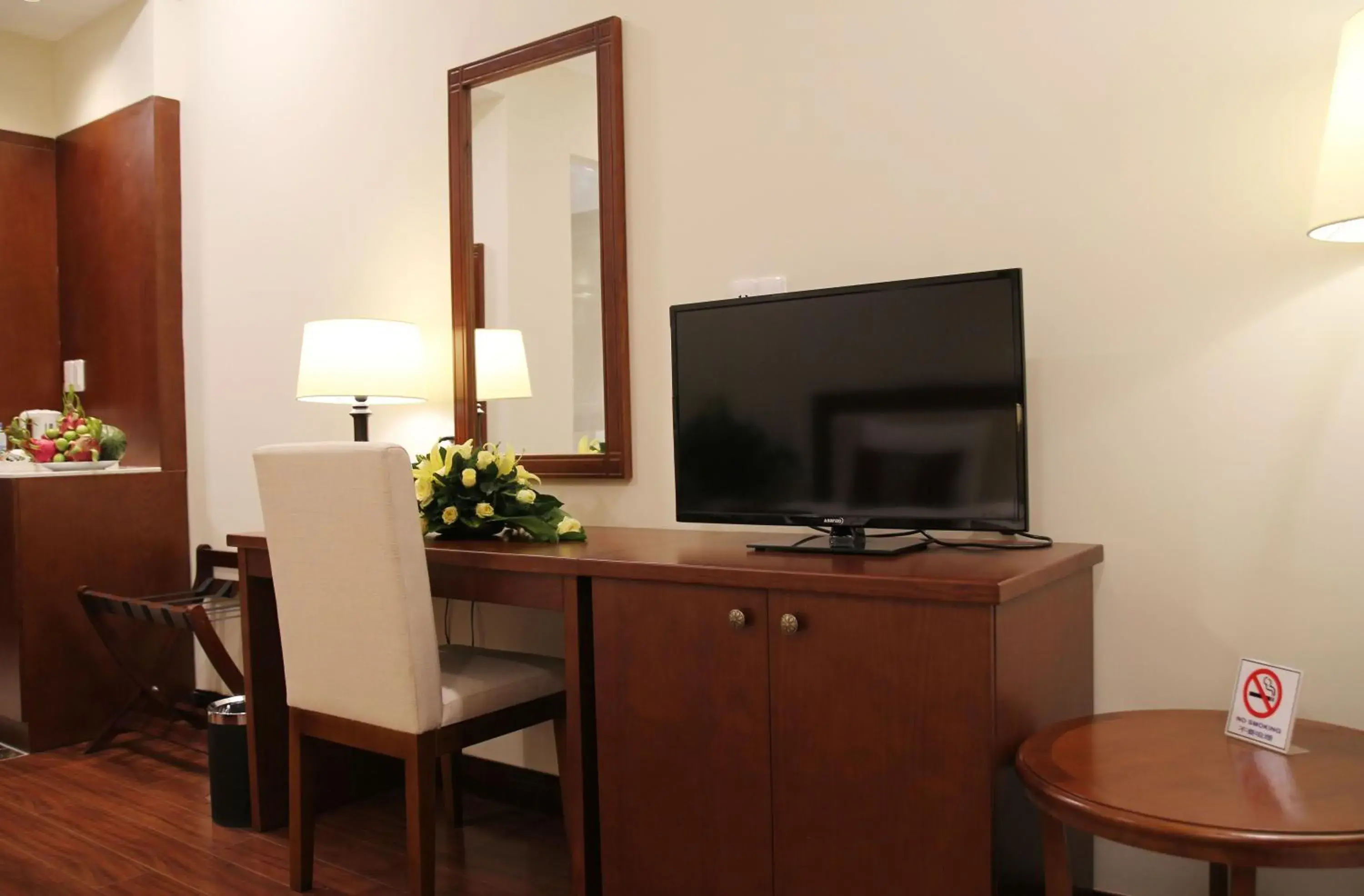 TV/Entertainment Center in Dong Khanh Hotel