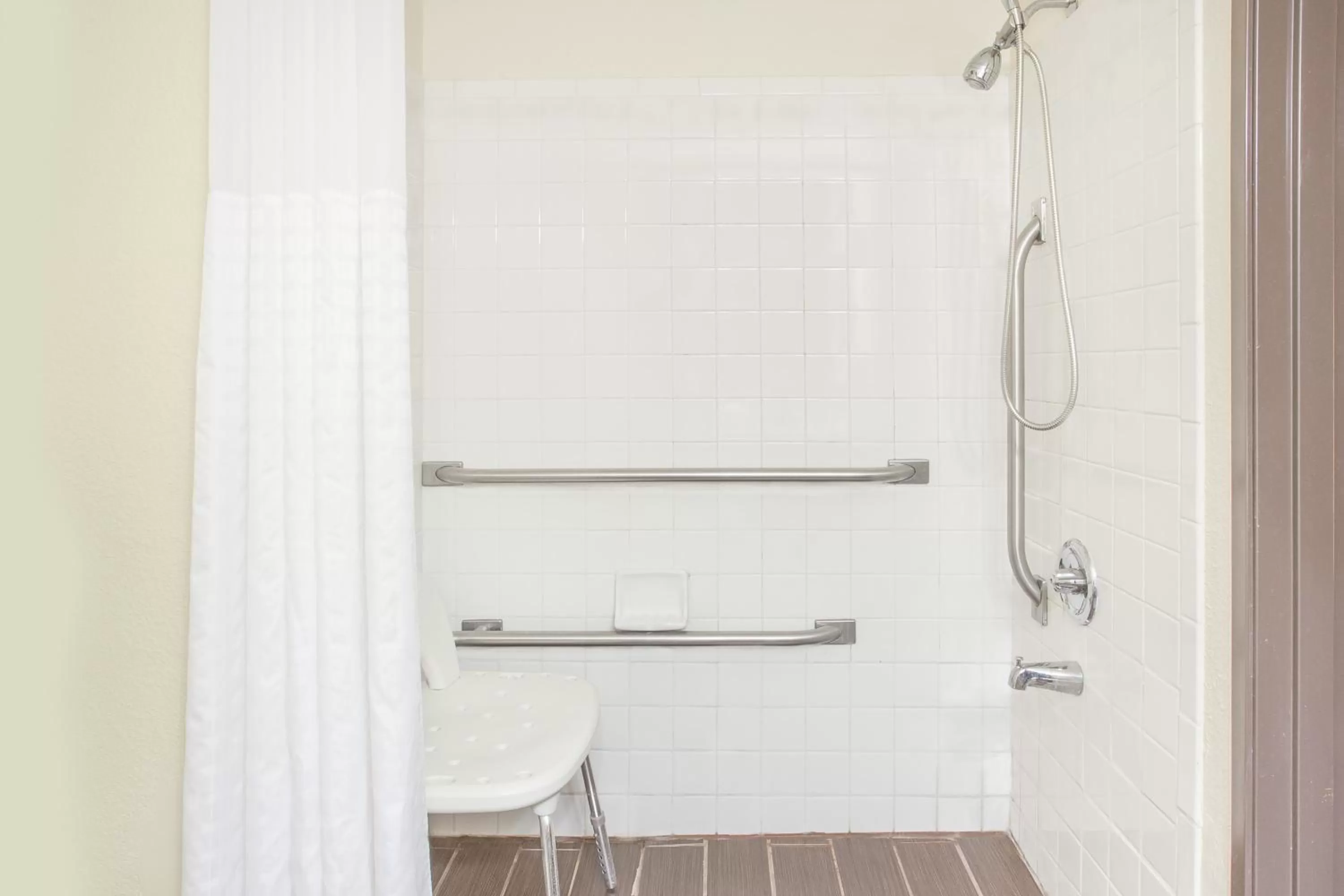 King Studio Suite - Mobility Accessible/Non-Smoking in Baymont by Wyndham Holland