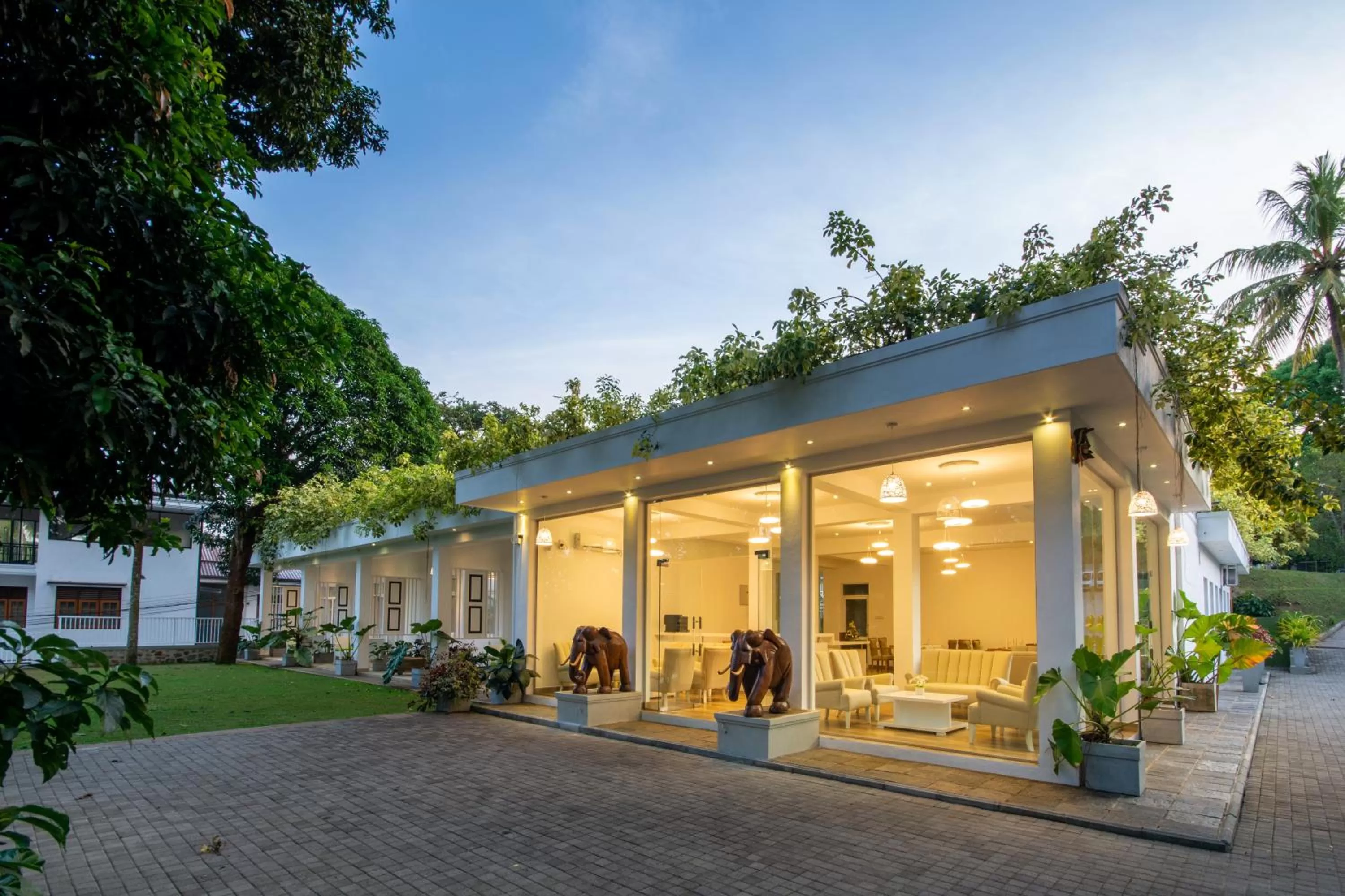 Property Building in Waters Spring