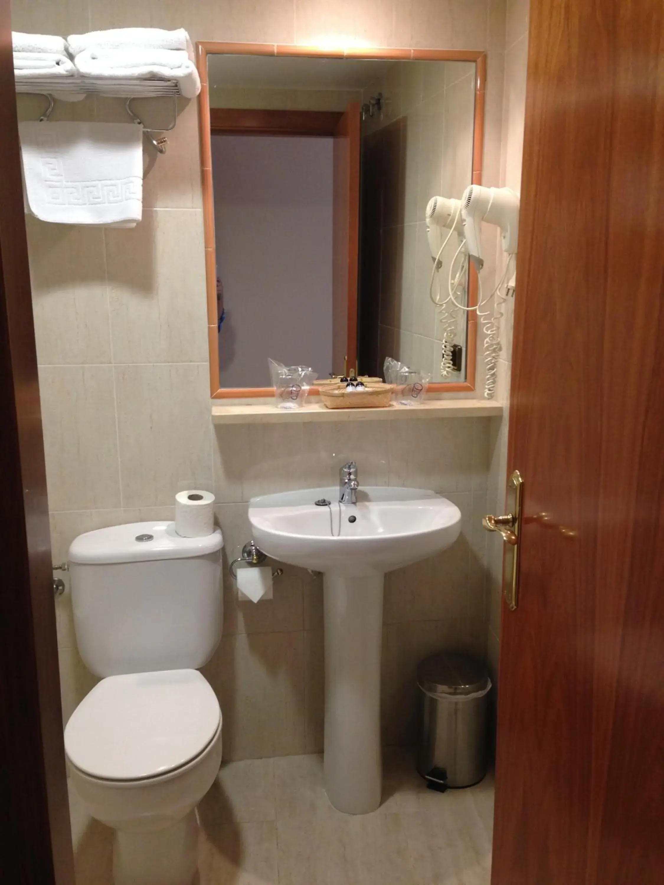 Bathroom in Hotel Los Templarios