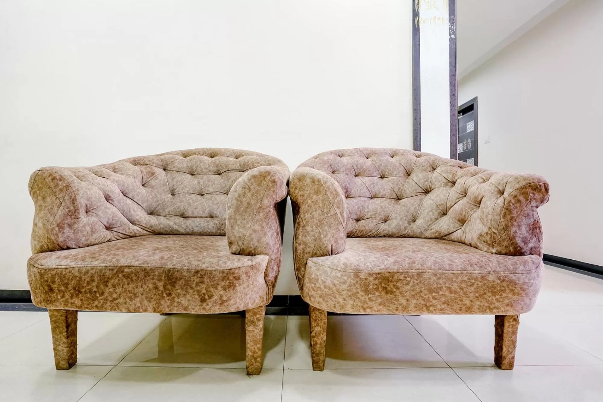 Lobby or reception, Seating Area in FabExpress Rajmahal