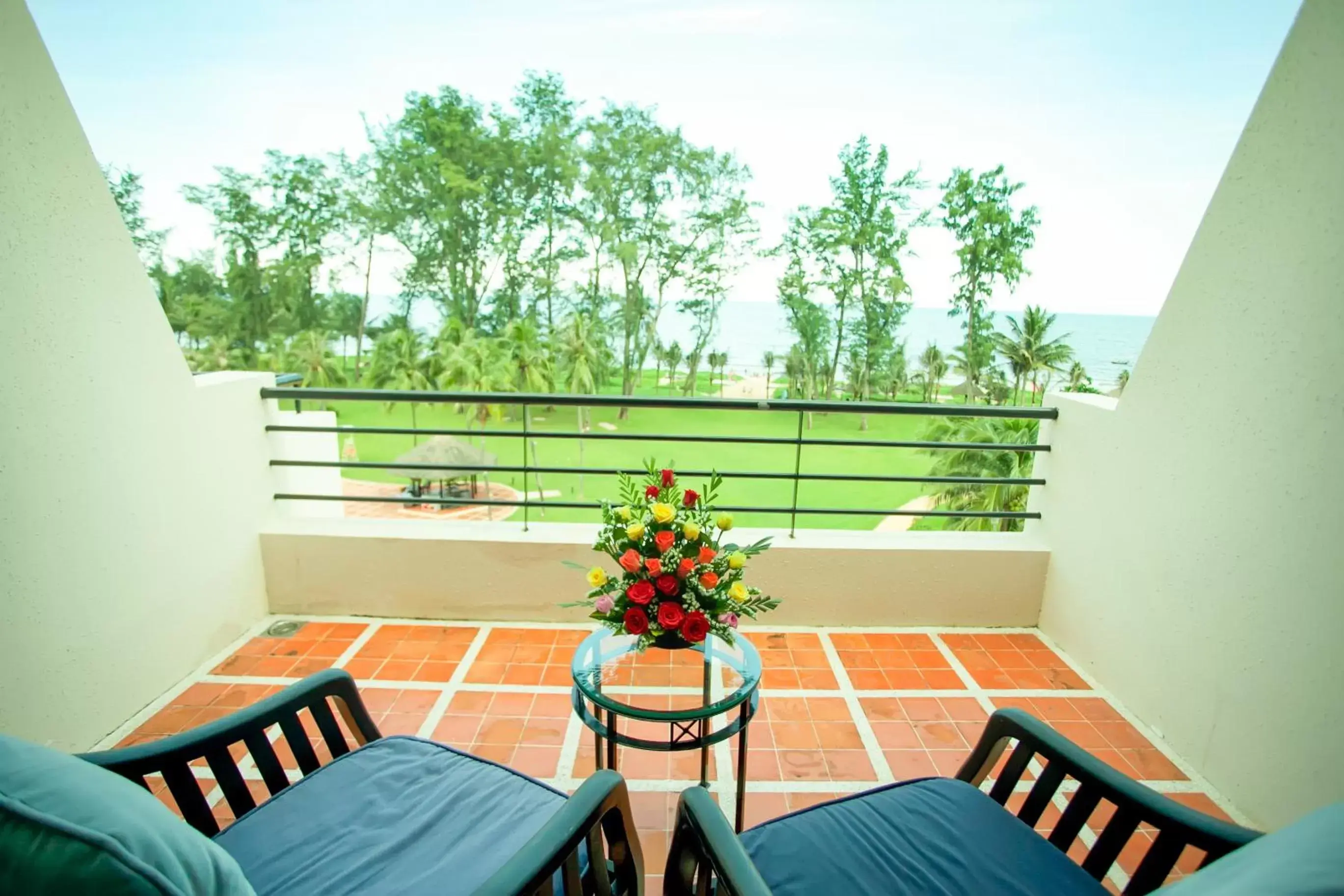 Sea view, Balcony/Terrace in Phan Thiet Ocean Dunes Resort