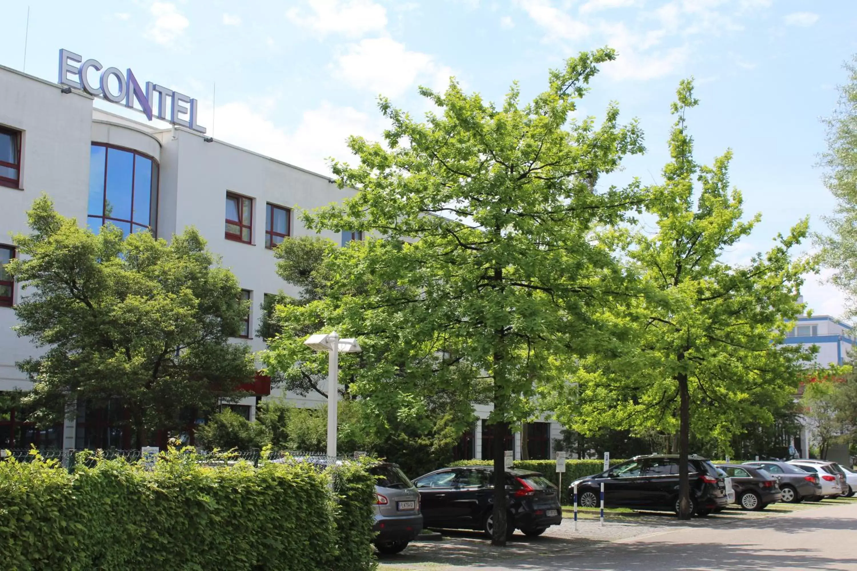 Facade/entrance, Property Building in AMBER ECONTEL