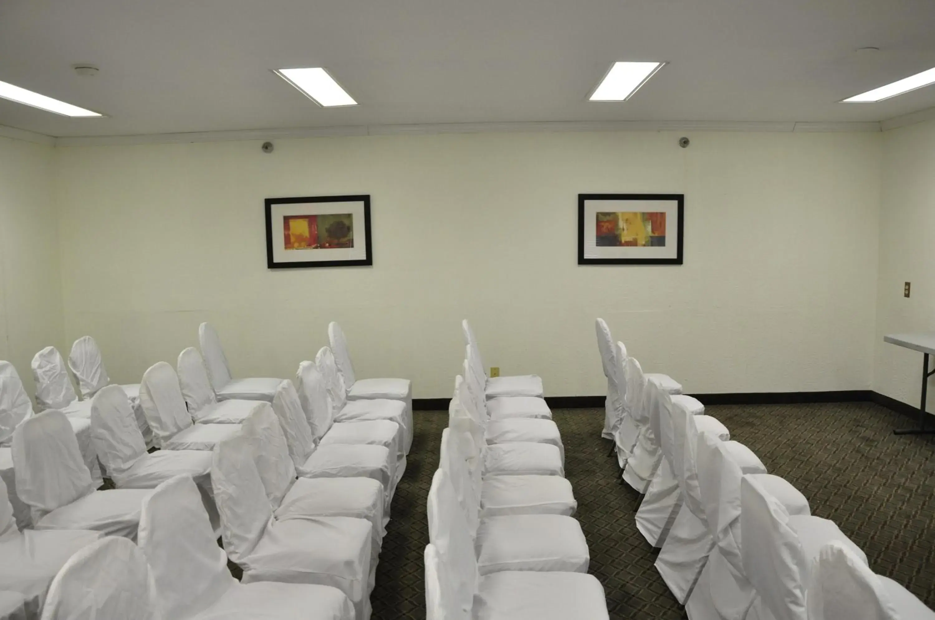 Meeting/conference room, Banquet Facilities in Motel 6-Little Rock, AR - Airport