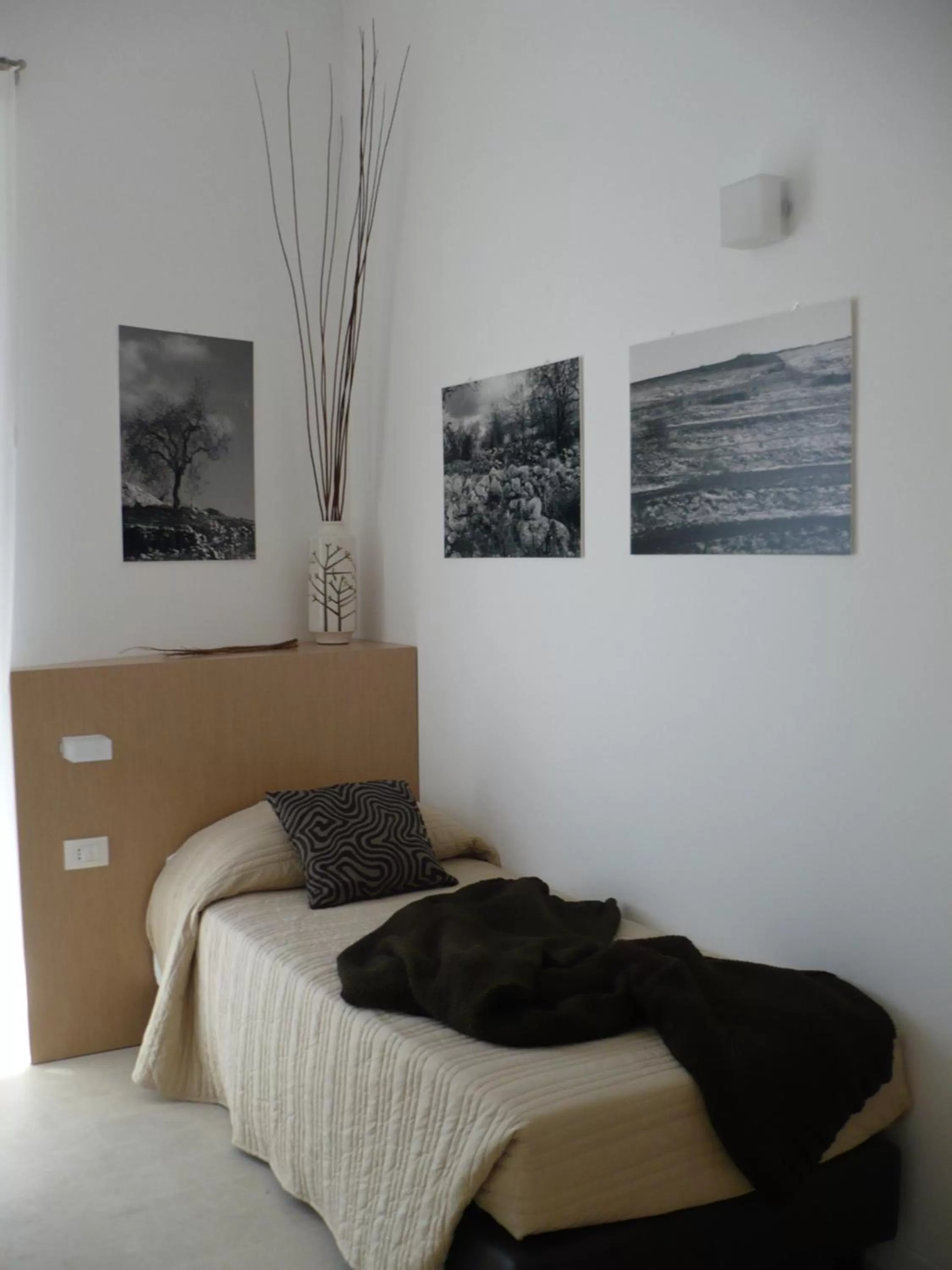 Decorative detail, Bed in Le Stanze Del Sole