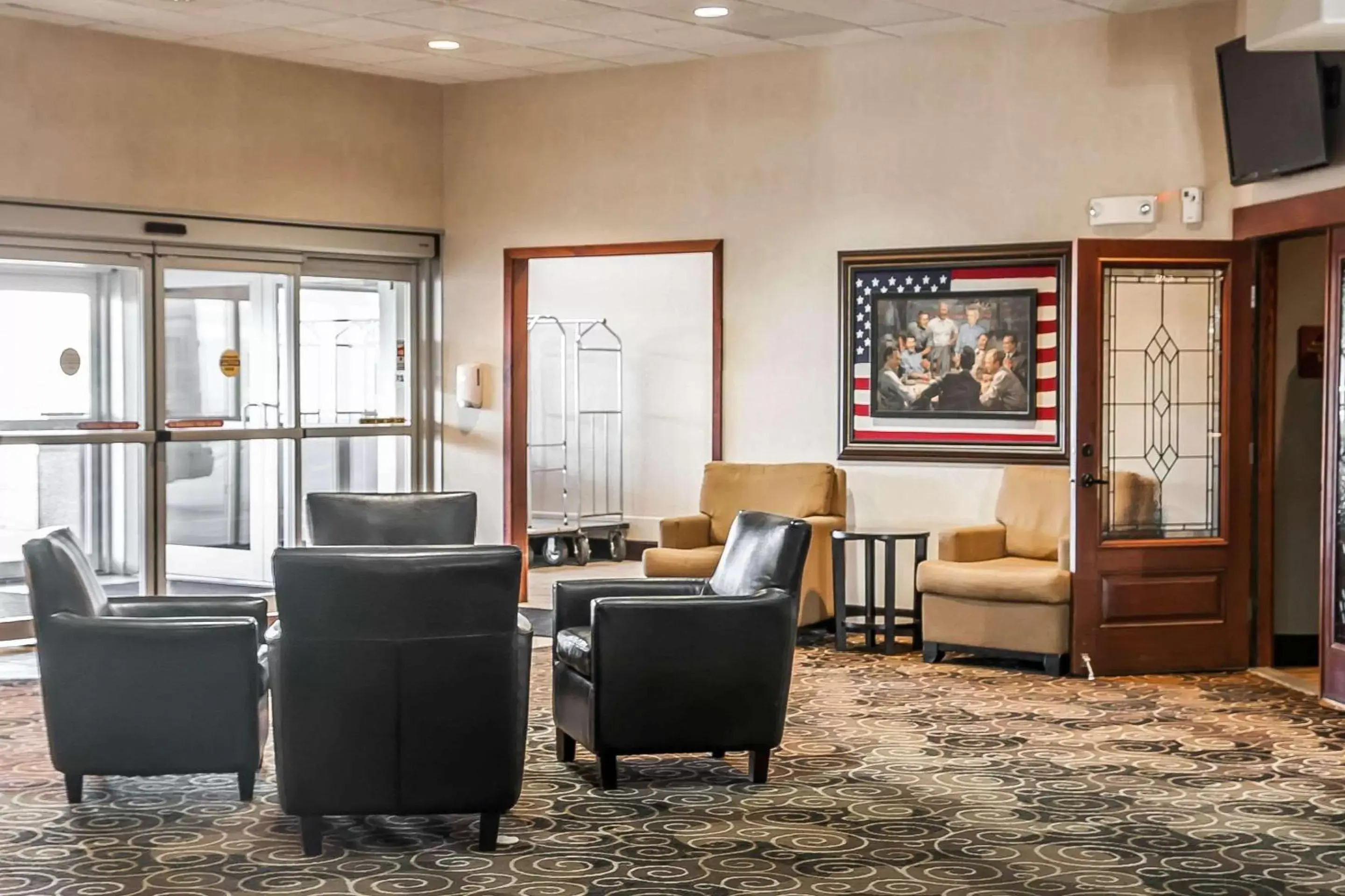 Lobby or reception, Seating Area in Sleep Inn & Suites Conference Center and Water Park