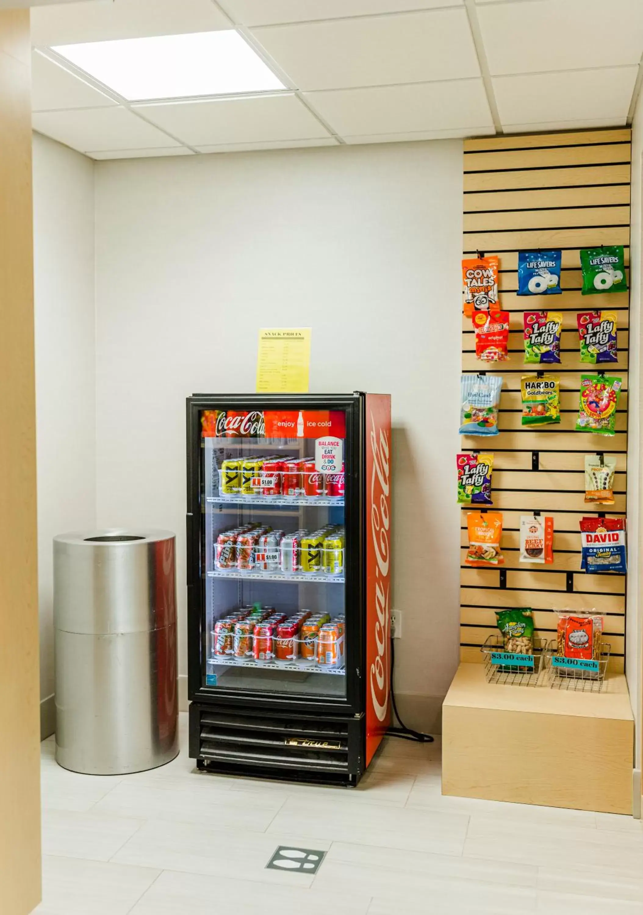 vending machine, Supermarket/Shops in Holiday Inn Express Hotel & Suites Greenville, an IHG Hotel