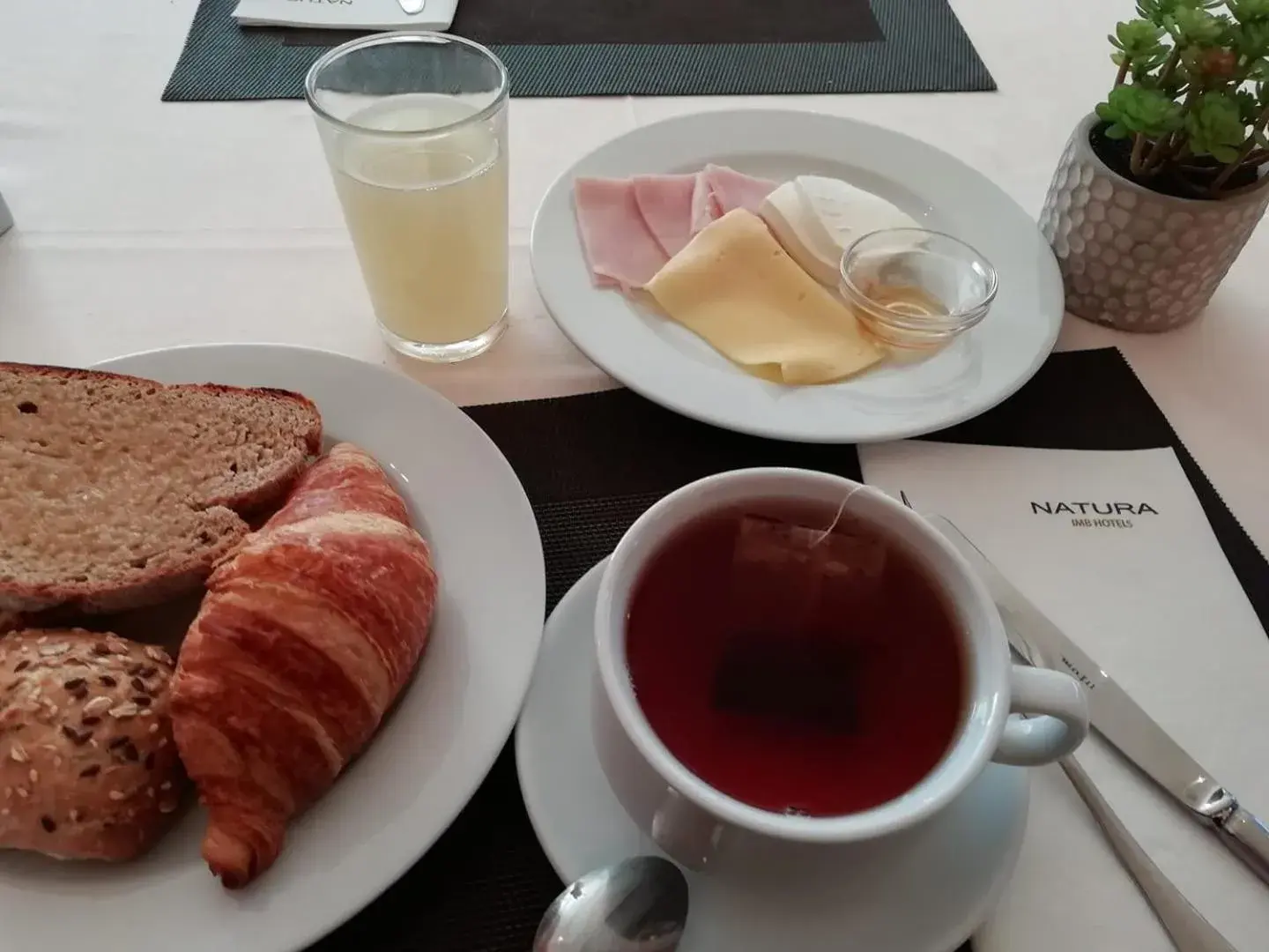 Breakfast in Hotel Lusitania Congress & Spa