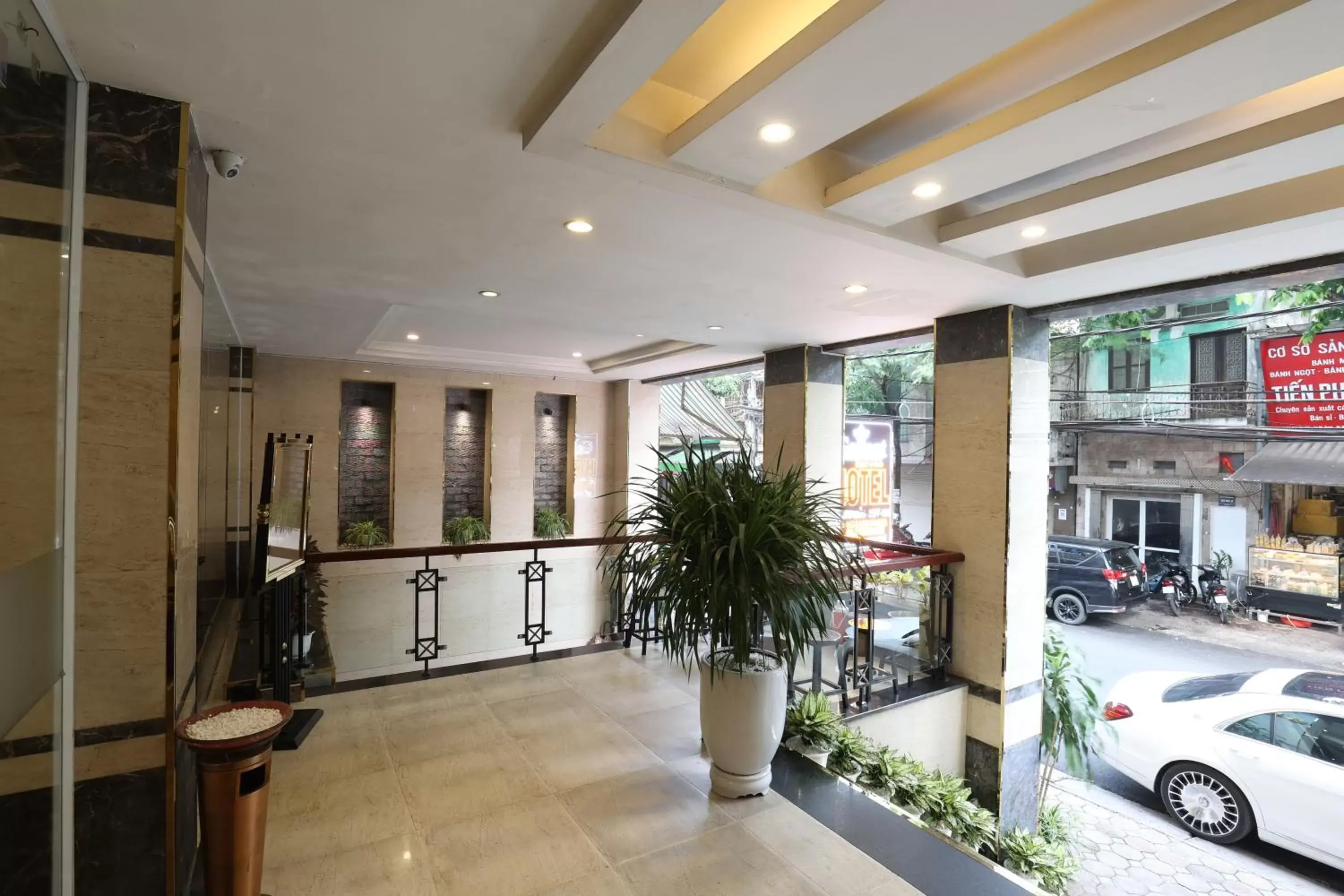 Location, Lobby/Reception in Gallant Hotel