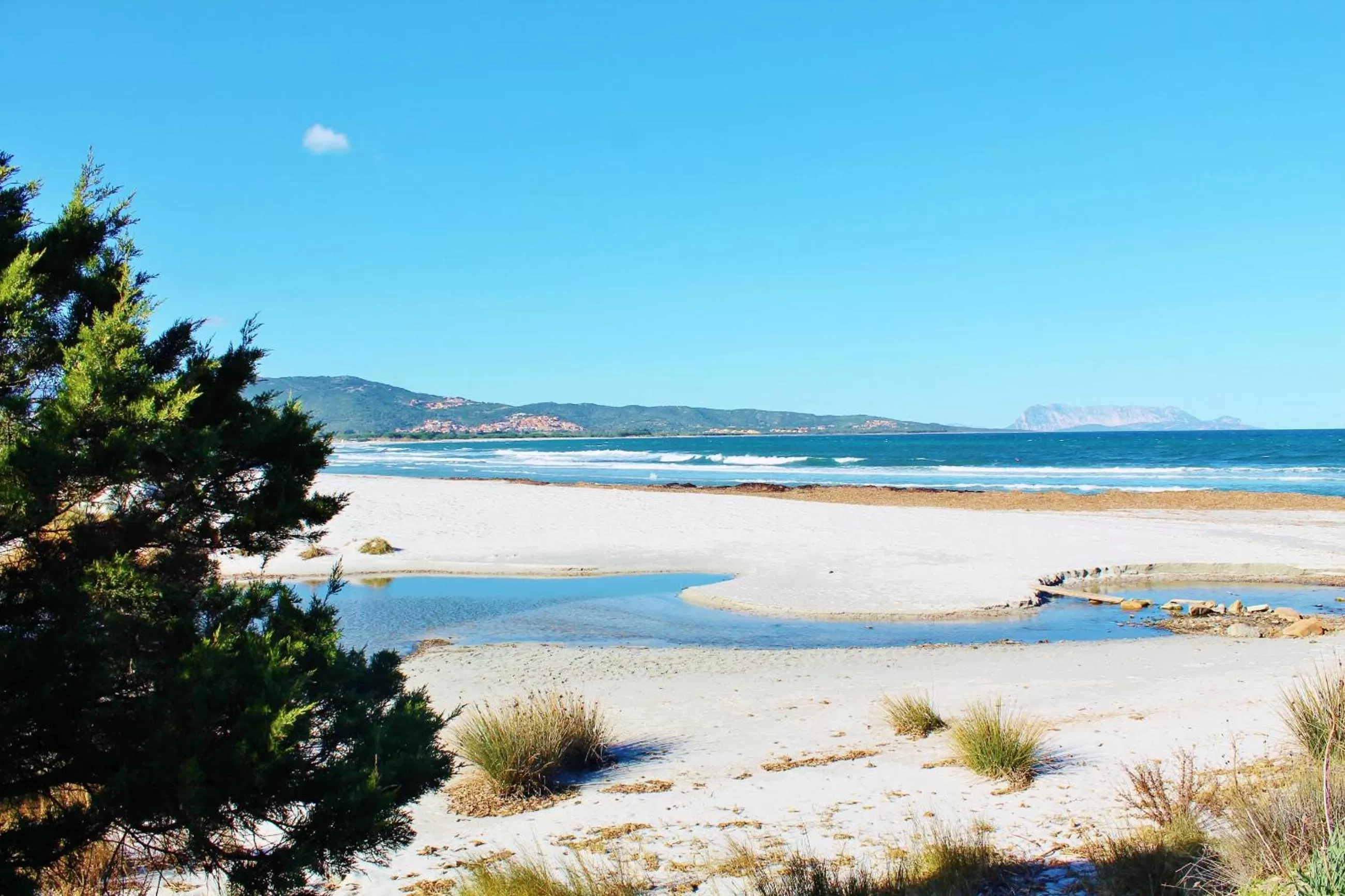Porto Coda Cavallo Salina Bamba