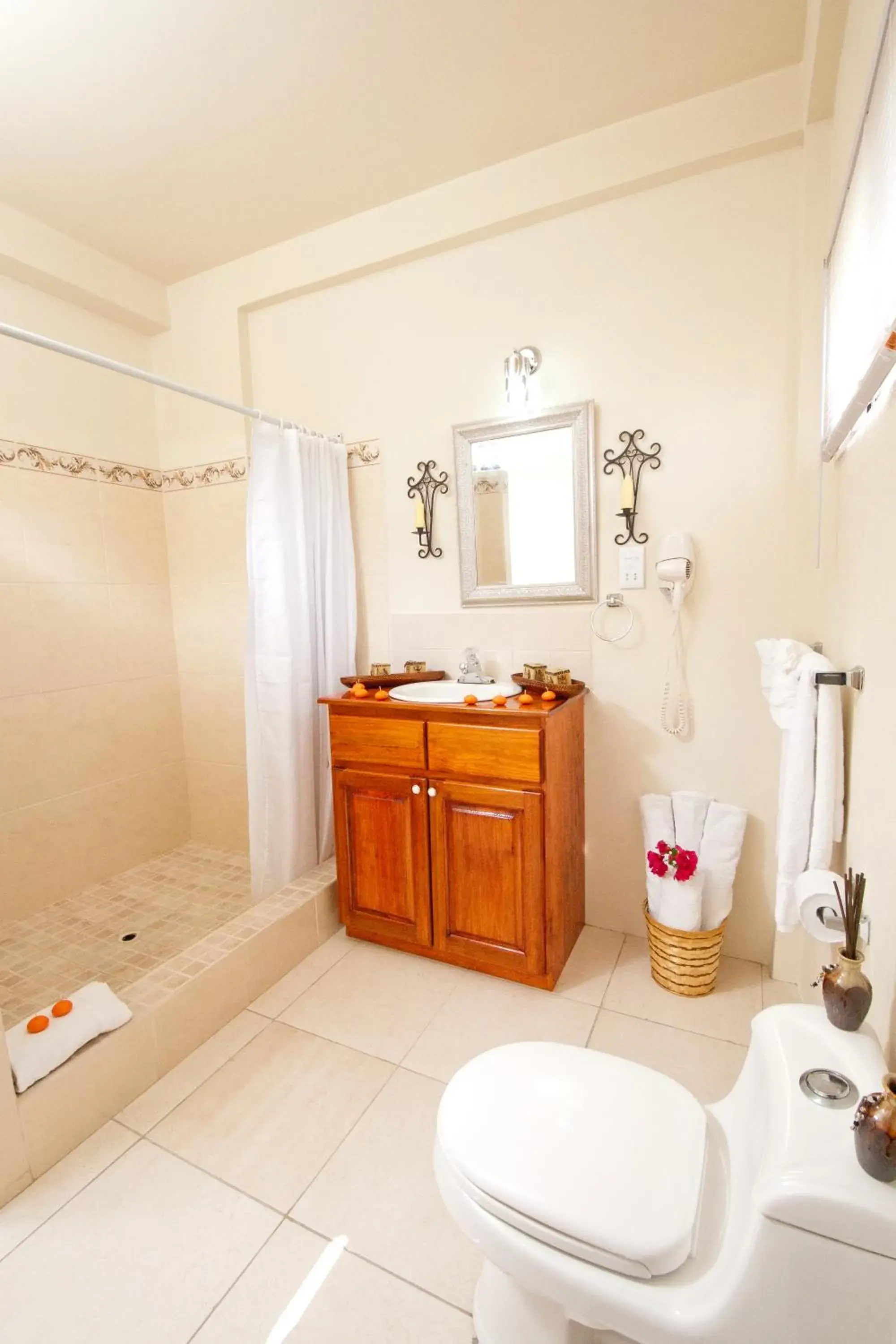 Bathroom in Grooms Beach Villa & Resort