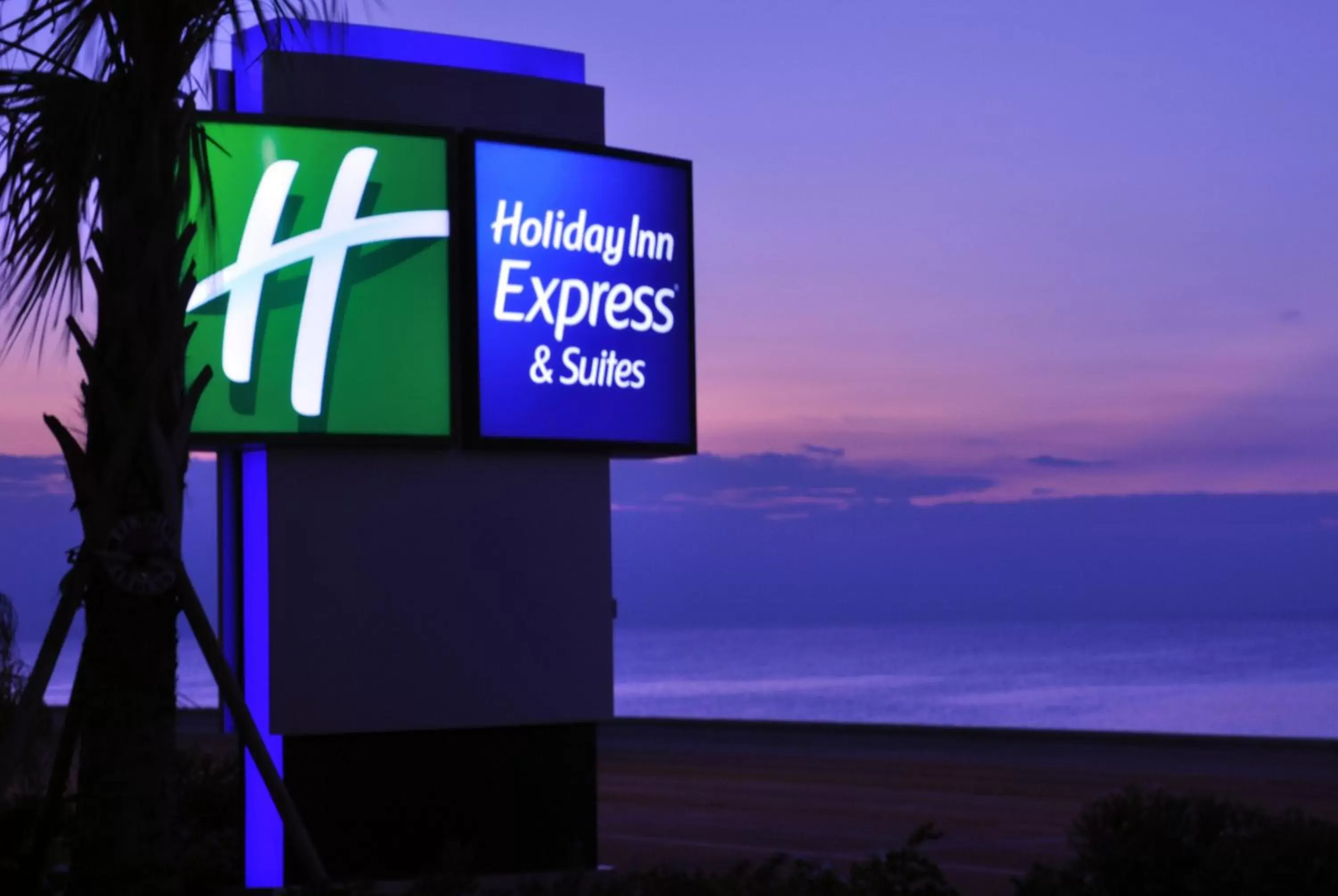 Property building in Holiday Inn Express Hotel Galveston West-Seawall, an IHG Hotel