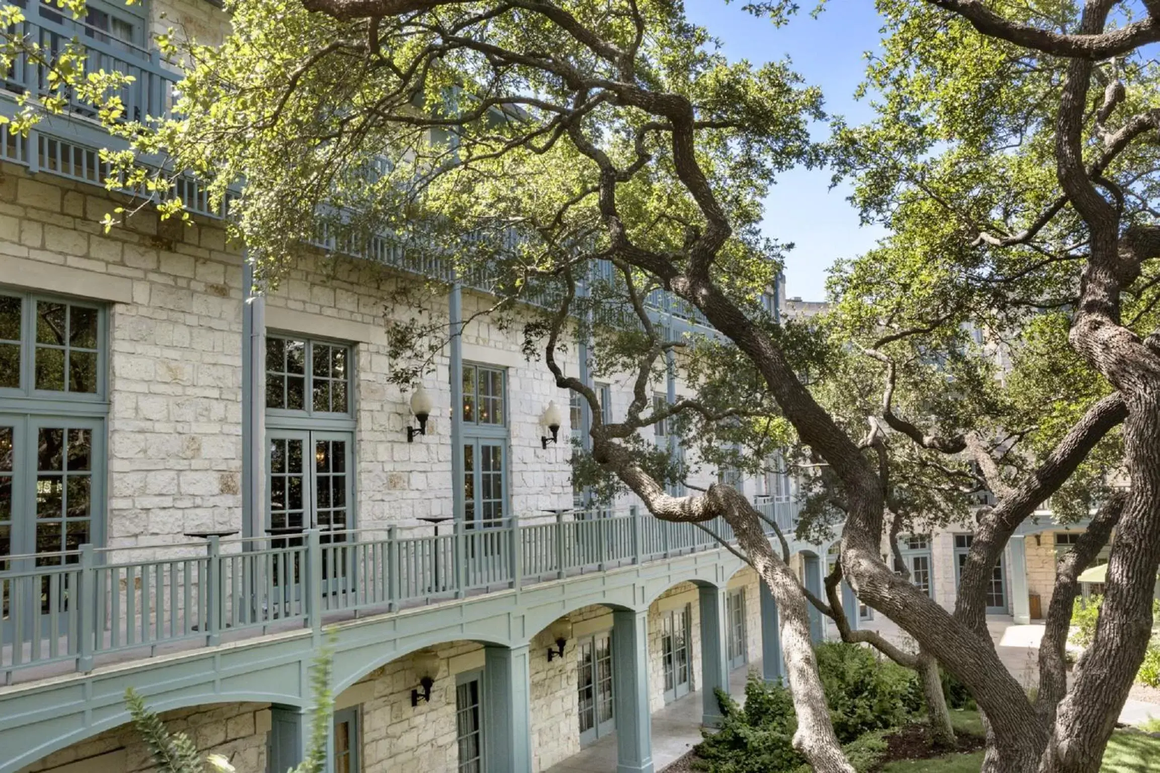 Facade/entrance, Property Building in Hyatt Regency Hill Country Resort & Spa