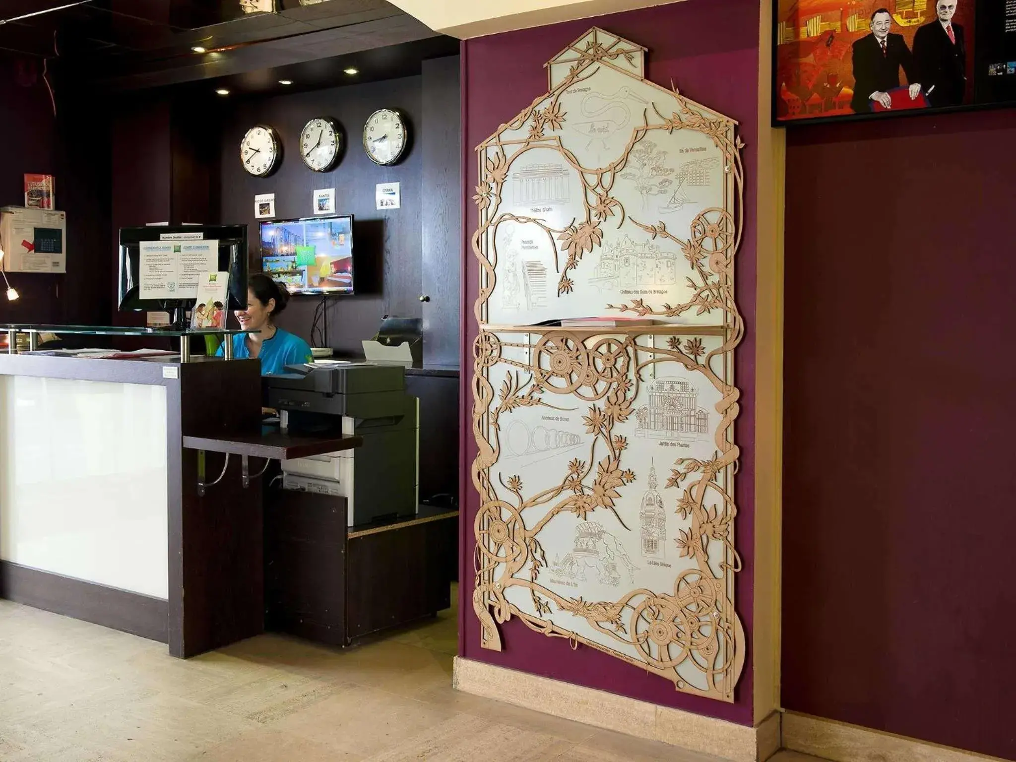 On site, Lobby/Reception in ibis Styles Nantes Centre Place Royale