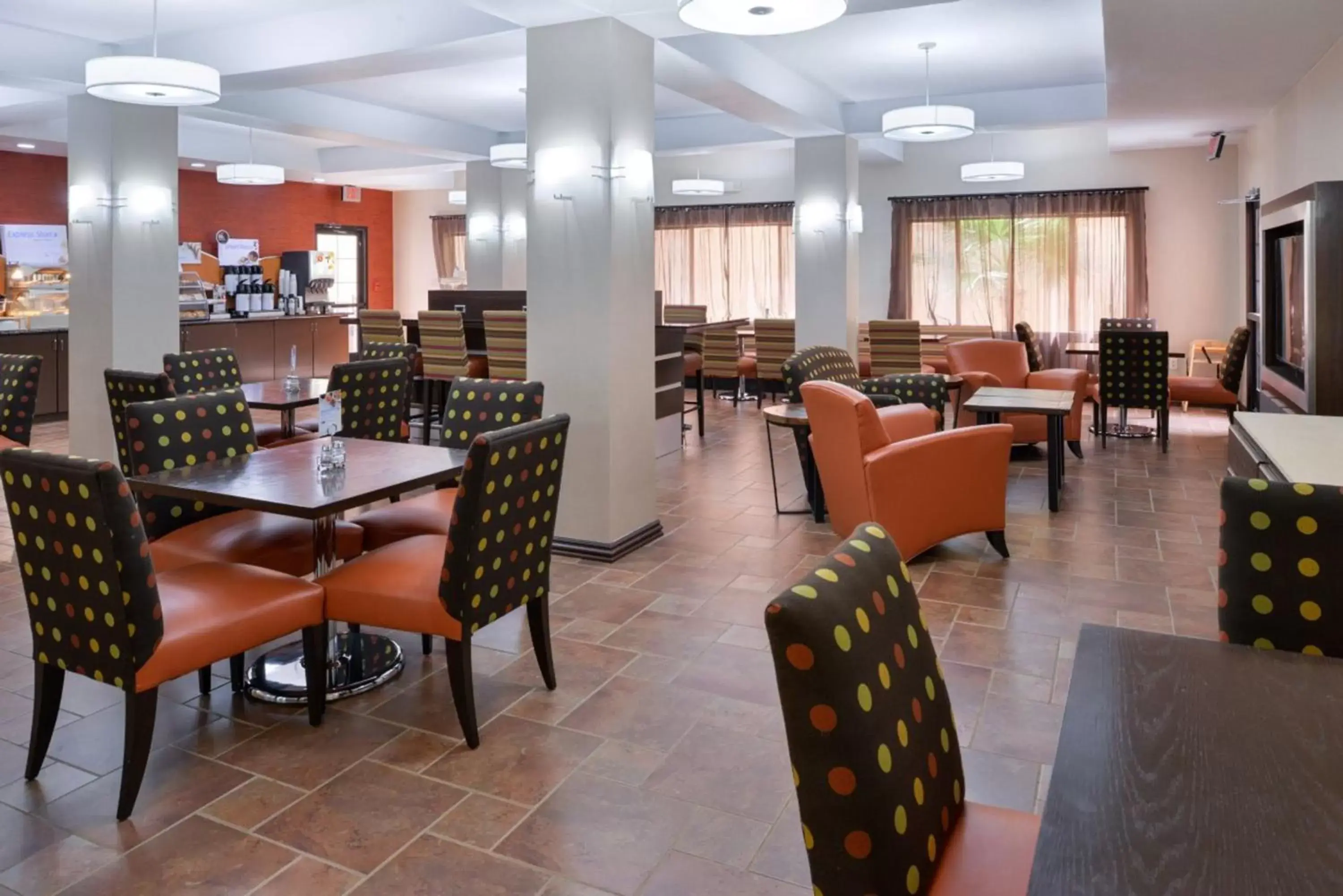 Breakfast, Restaurant/Places to Eat in Holiday Inn Express Kingman, an IHG Hotel