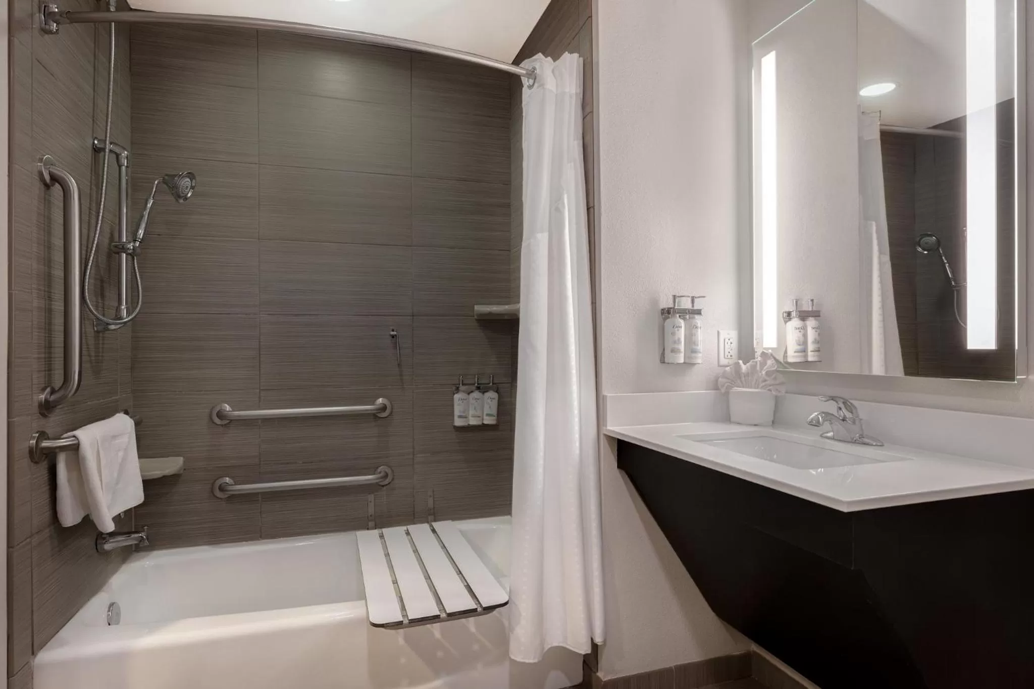 Bathroom in Holiday Inn Express & Suites - Kansas City KU Medical Center by IHG