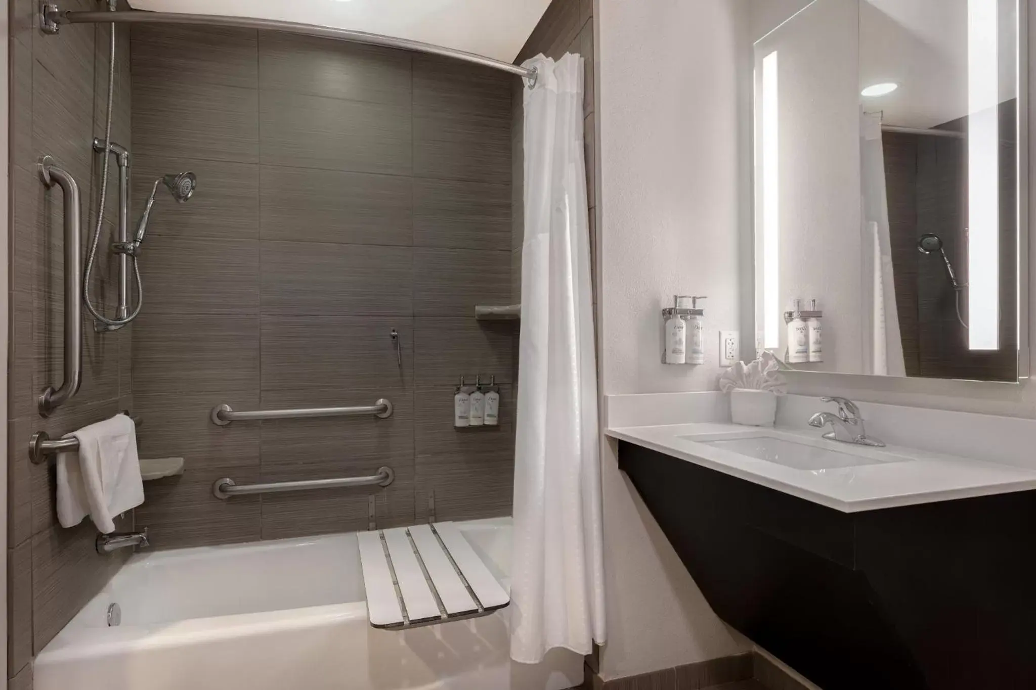 Bathroom in Holiday Inn Express & Suites - Kansas City KU Medical Center, an IHG Hotel