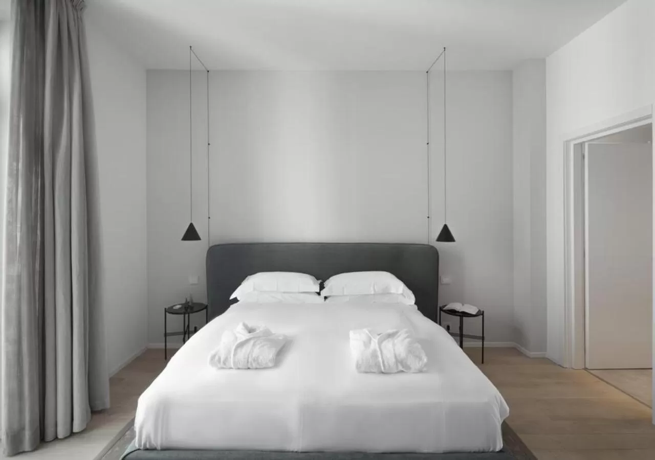 Bed in BB Hotels Aparthotel Collection Il Michelangelo