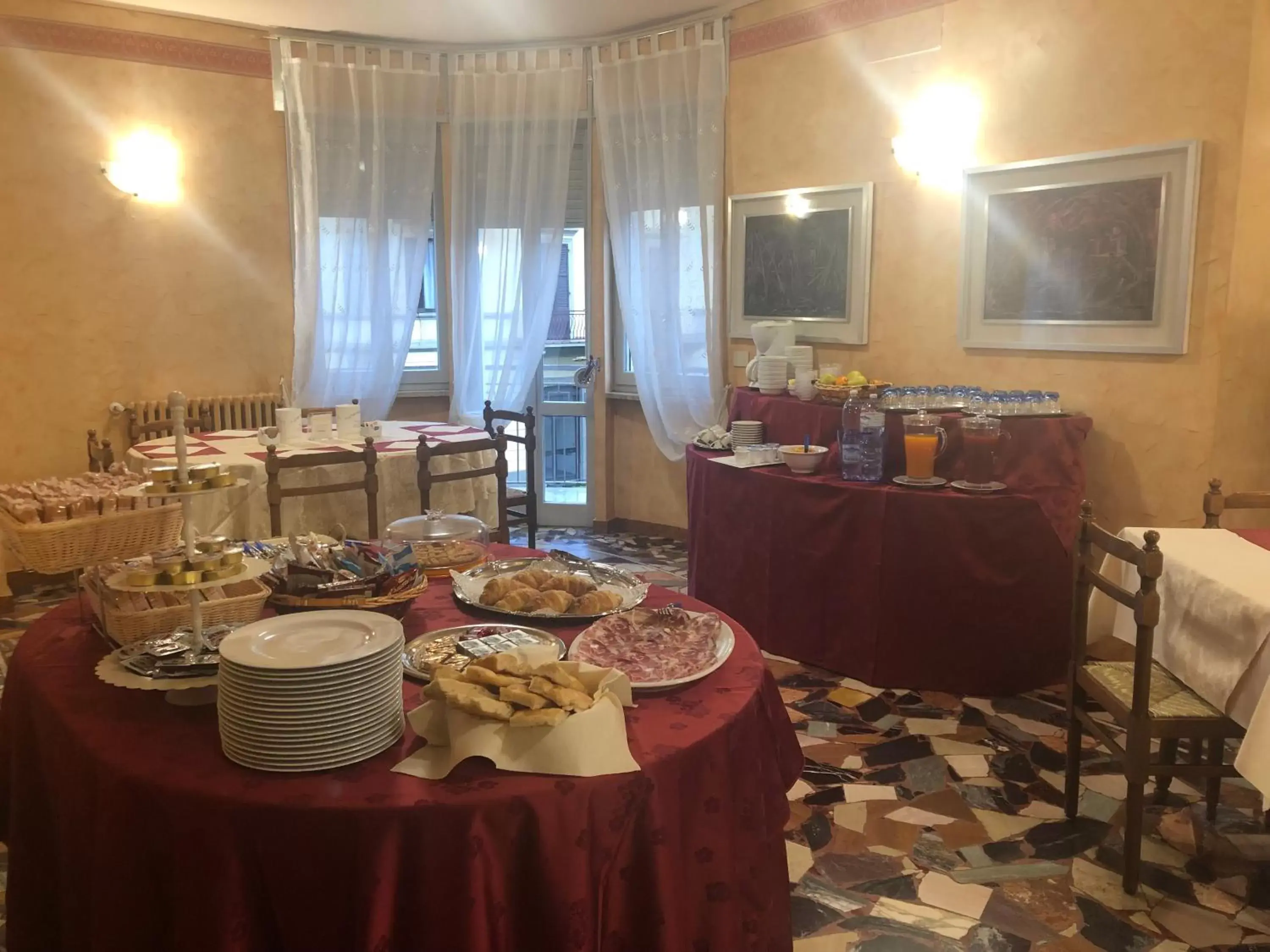 Continental breakfast, Restaurant/Places to Eat in Hotel Residence Sant'Anna