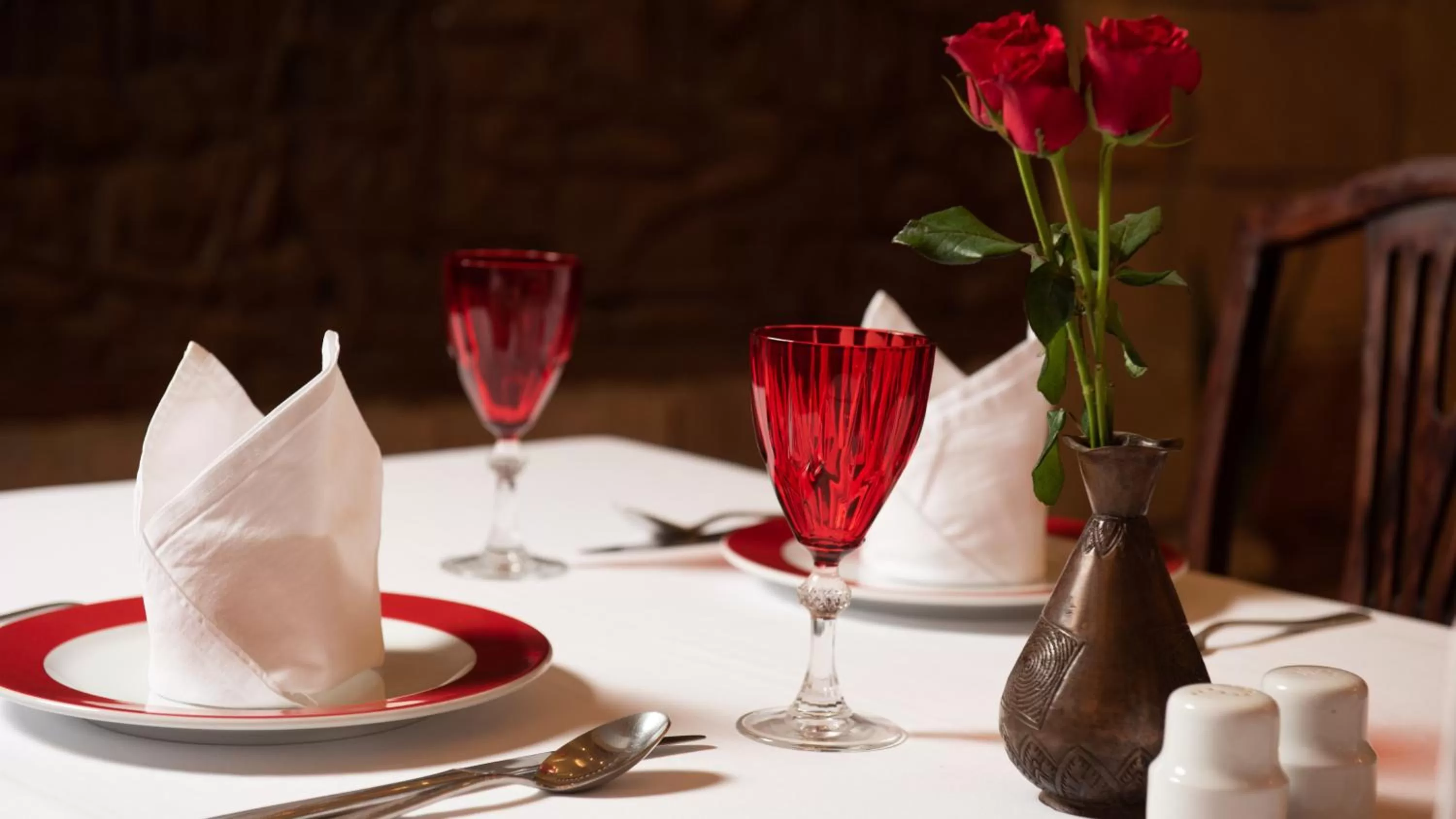 Restaurant/places to eat in Mane Colonial Classic