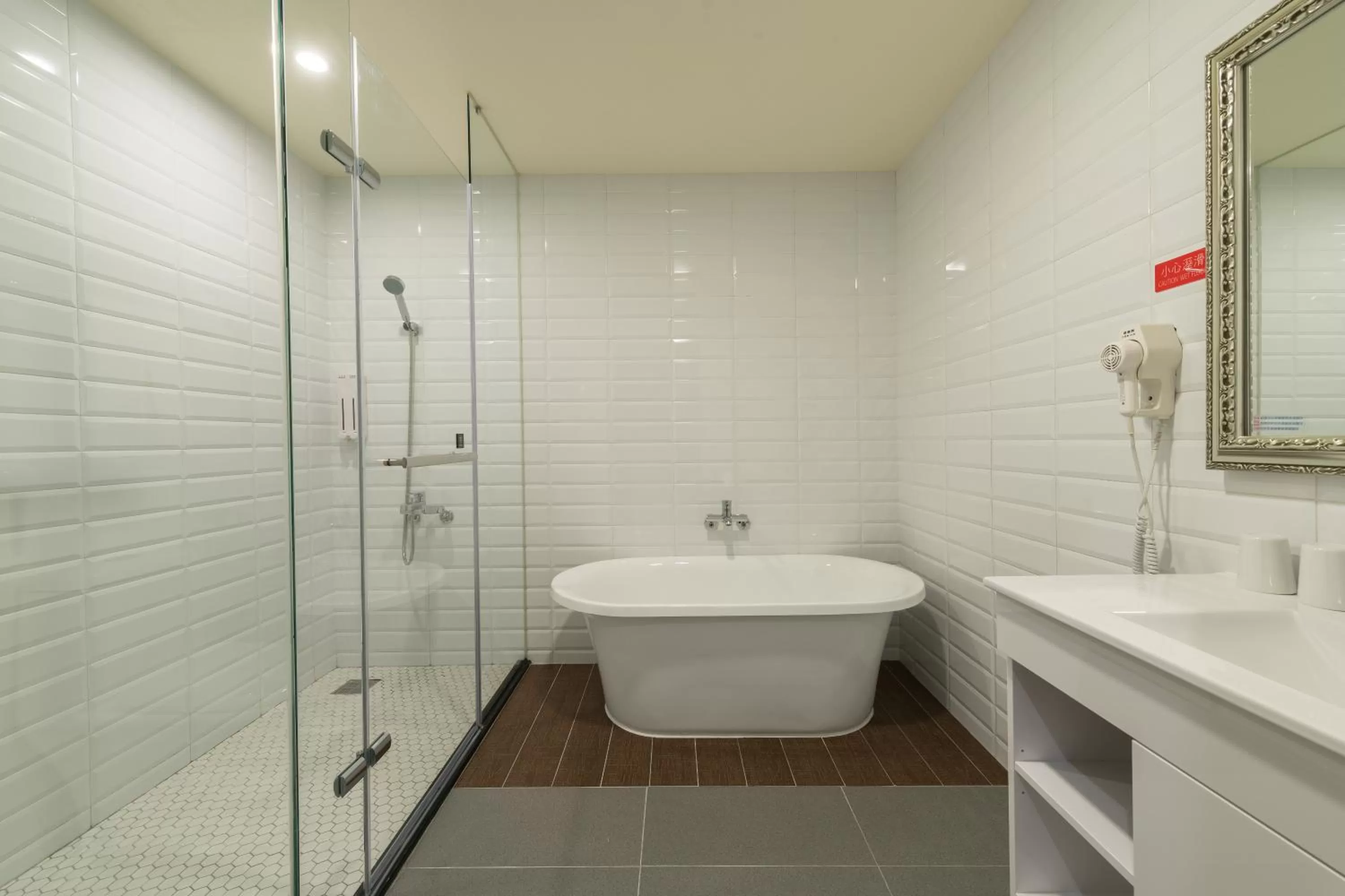 Shower in Skyone Hotel